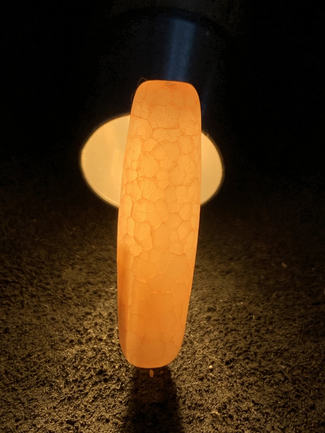 精美藏传龙纹火贡玛瑙桶珠一个