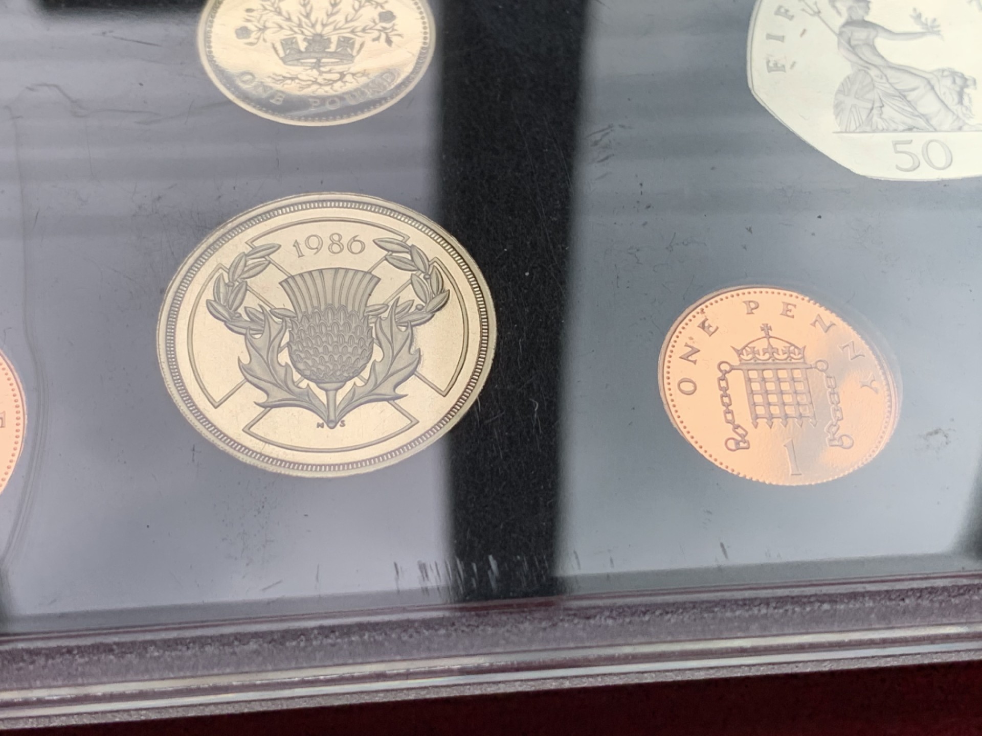 《竞宝斋》第102场-本周四 套币裸币专场（全场不限金额包邮） 英国 1986年 八枚套+一枚章 封装精制币 不同面值