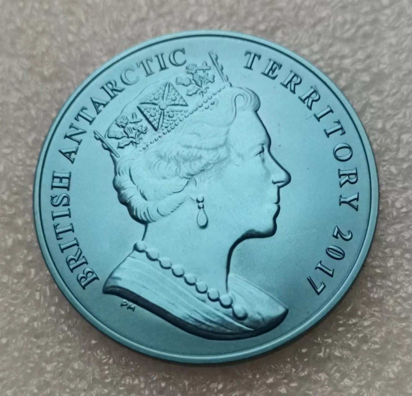 瓶子🏺第60期拍卖会 英属2017年南极领地海洋动物系列钛金属币