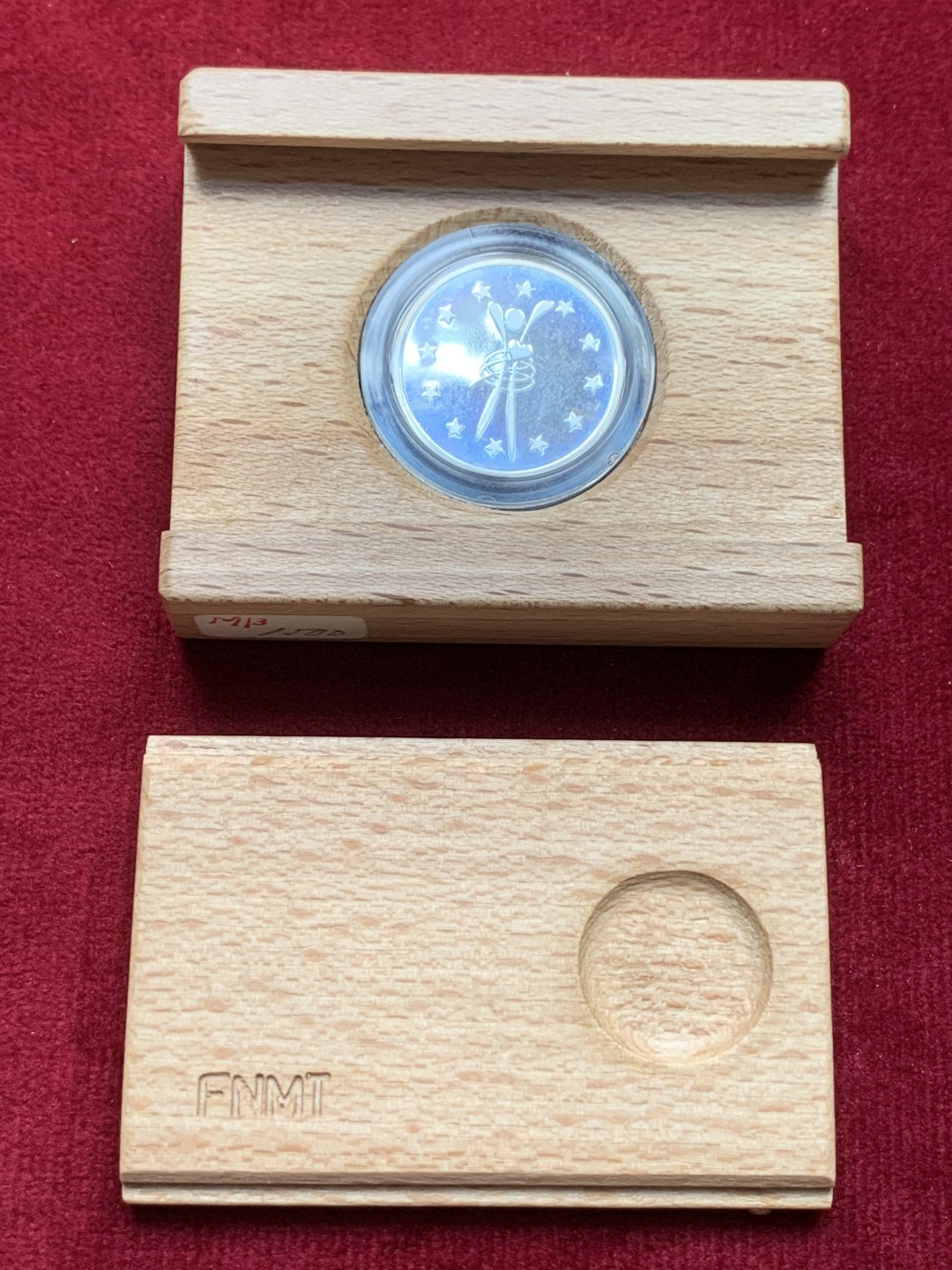 《竞宝斋》第102场-本周四 套币裸币专场（全场不限金额包邮） 木盒 西班牙1997年 纪念ECU 精制银章 6.72克 925银