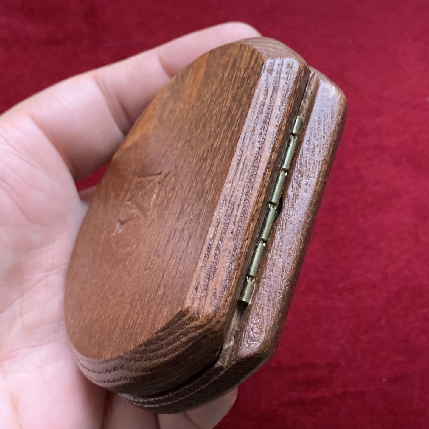 《竞宝斋》第102场-本周四 套币裸币专场（全场不限金额包邮） 原木盒 西班牙1999年 千禧年纪念 1500比塞塔精制银币 八角形 稀少品种