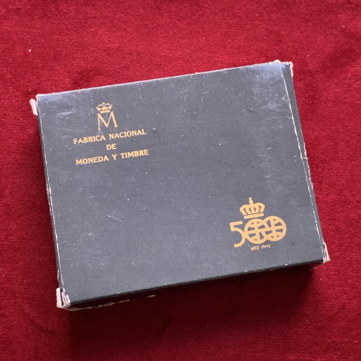 《竞宝斋》第102场-本周四 套币裸币专场（全场不限金额包邮） 原盒证书 西班牙1989年 发现美洲新大陆500周年纪念 5000比塞塔 大银币54克