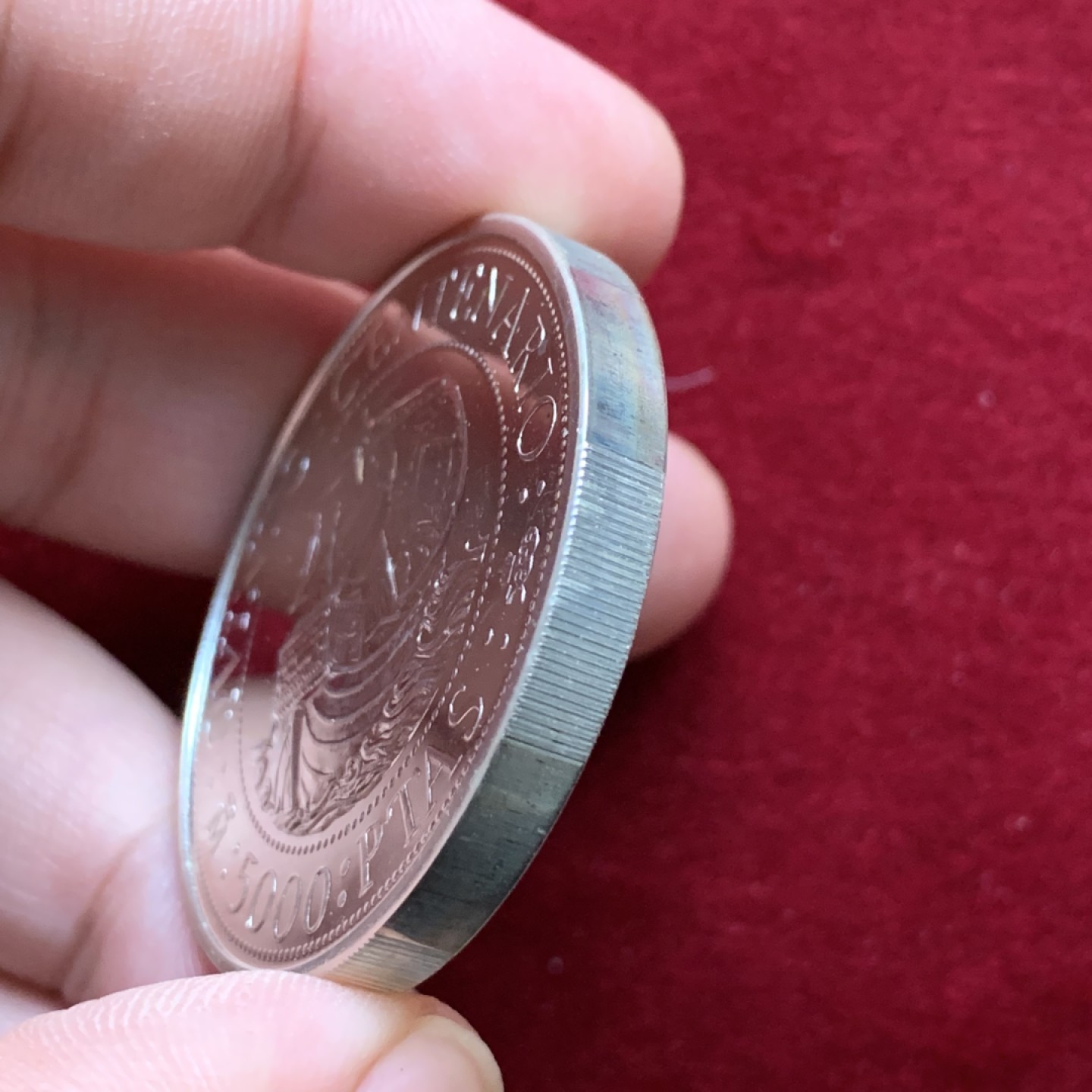 《竞宝斋》第102场-本周四 套币裸币专场（全场不限金额包邮） 原盒证书 西班牙1989年 发现美洲新大陆500周年纪念 5000比塞塔 大银币54克