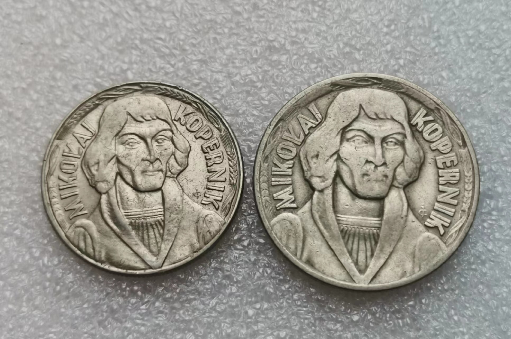 瓶子🏺第60期拍卖会 波兰纪念币2枚