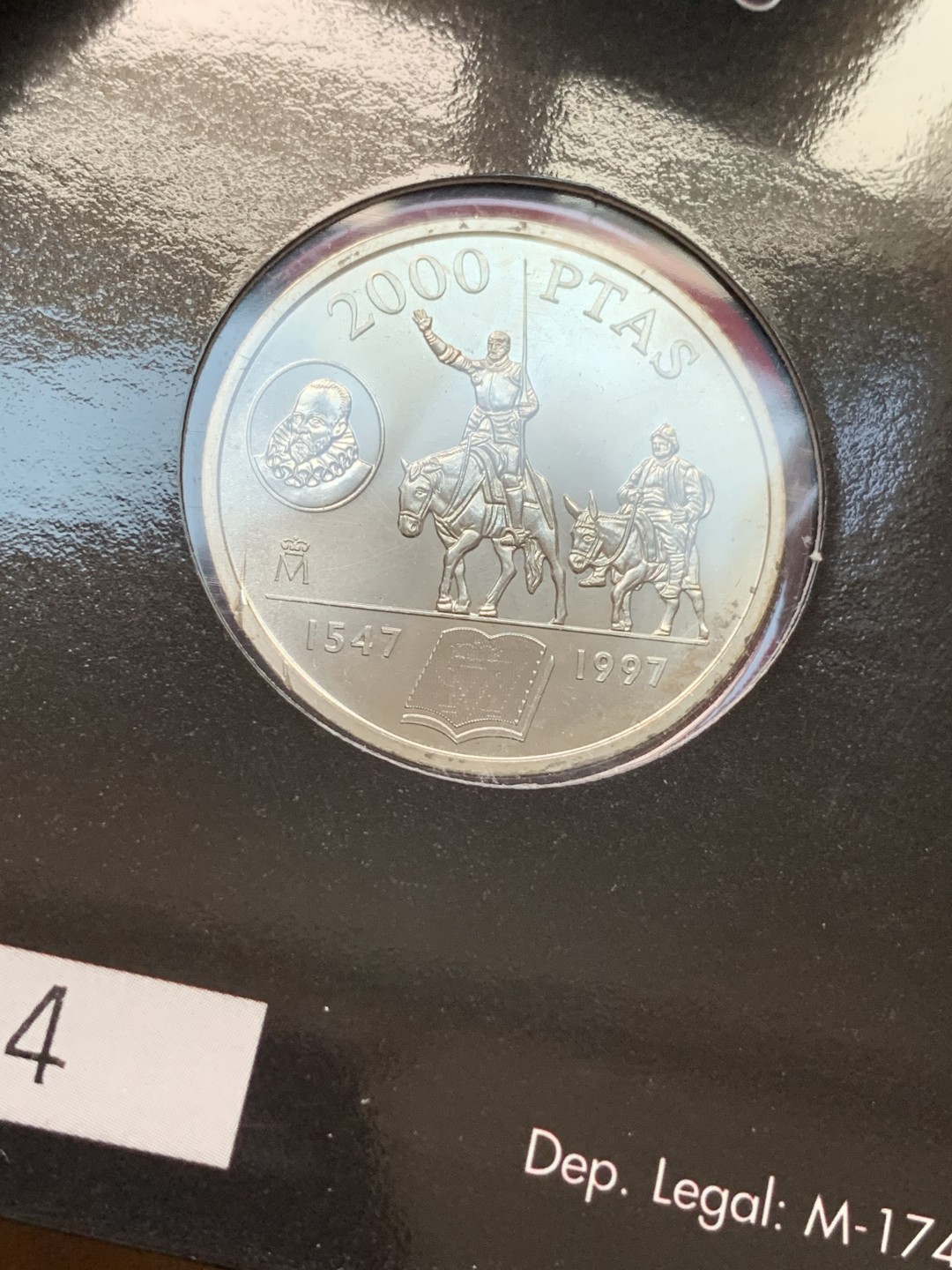 《竞宝斋》第102场-本周四 套币裸币专场（全场不限金额包邮） 原厂卡装 西班牙1997年 唐吉歌德 2000比塞塔银币 18克 925银