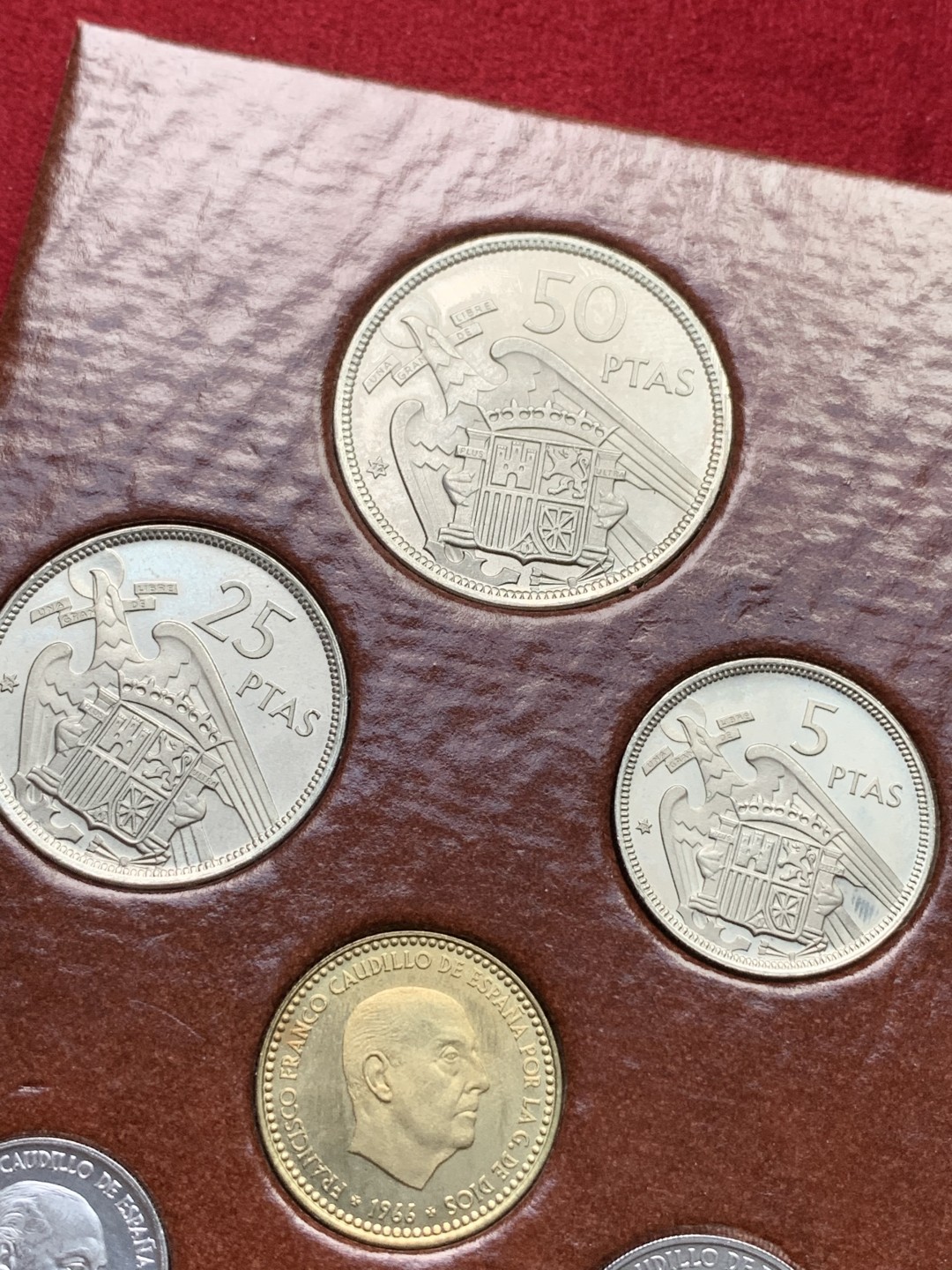 《竞宝斋》第102场-本周四 套币裸币专场（全场不限金额包邮） 造币厂原装 西班牙1972年 佛朗哥六枚套 精制套币 非常少见