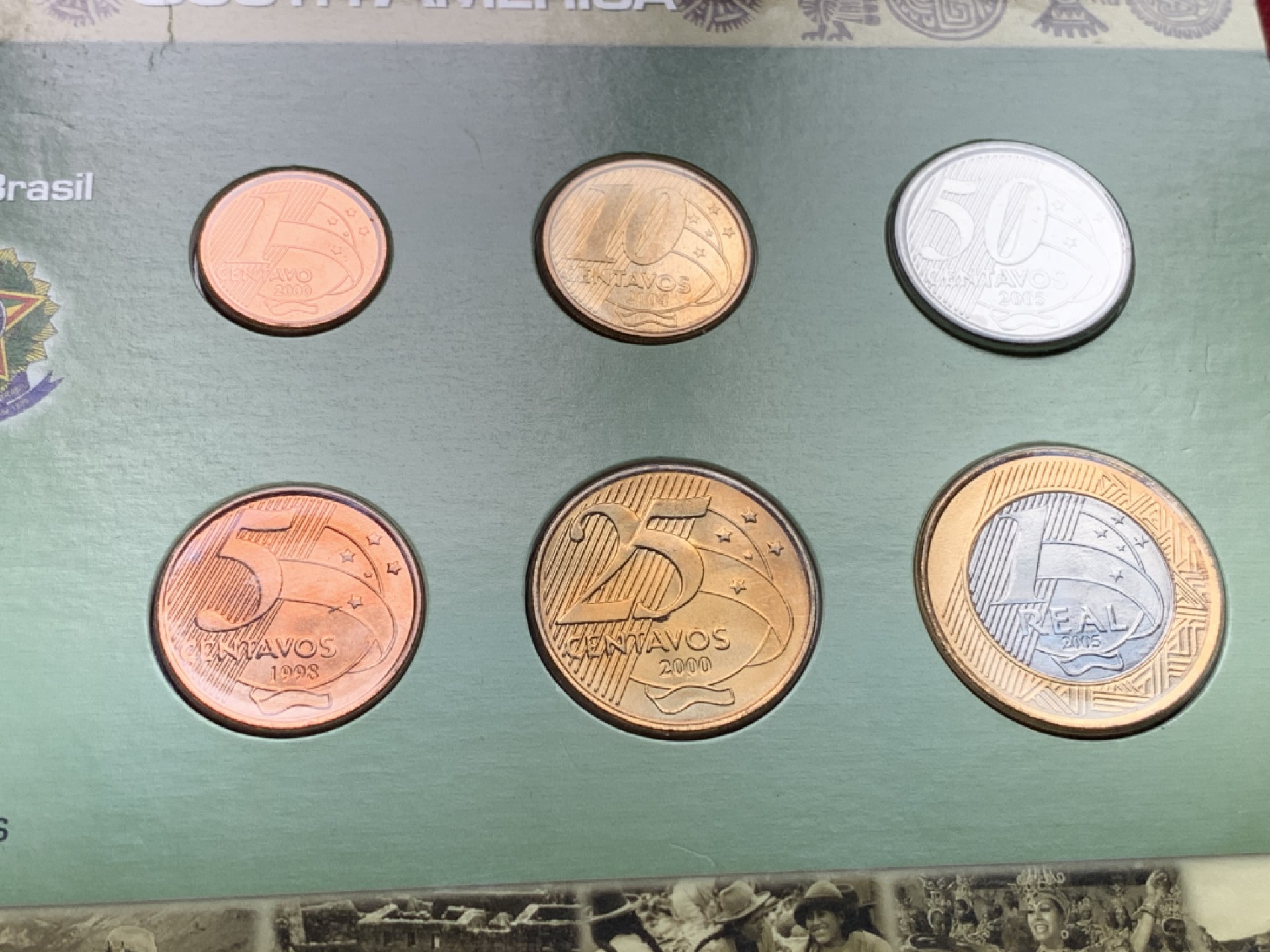 《竞宝斋》第102场-本周四 套币裸币专场（全场不限金额包邮） 卡装 巴西不同面值 六枚套硬币 非常漂亮