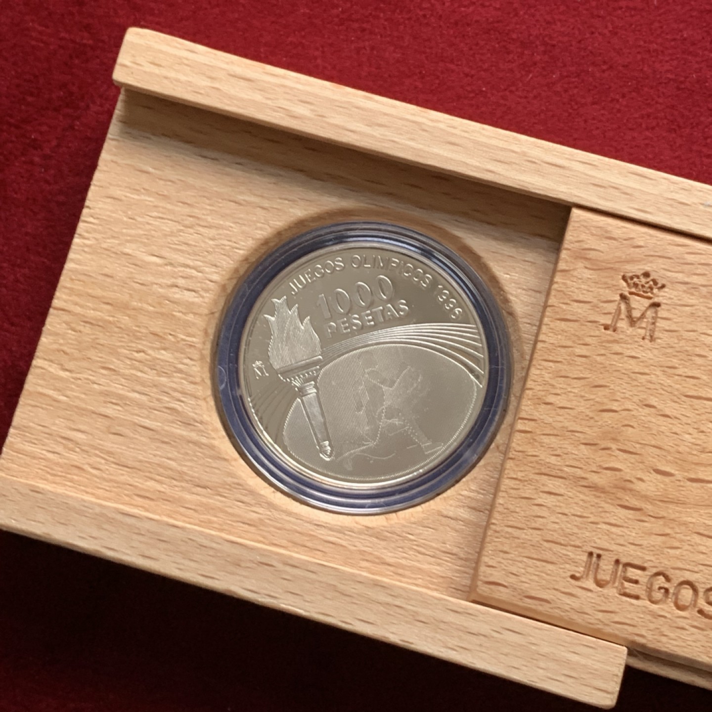 《竞宝斋》第102场-本周四 套币裸币专场（全场不限金额包邮） 原盒证书 西班牙1996年 奥运纪念1000比塞塔银币 13.5克