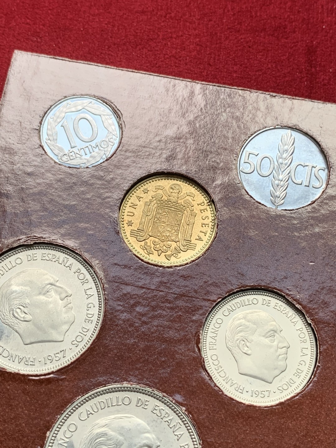 《竞宝斋》第102场-本周四 套币裸币专场（全场不限金额包邮） 造币厂原装 西班牙1972年 佛朗哥六枚套 精制套币 非常少见