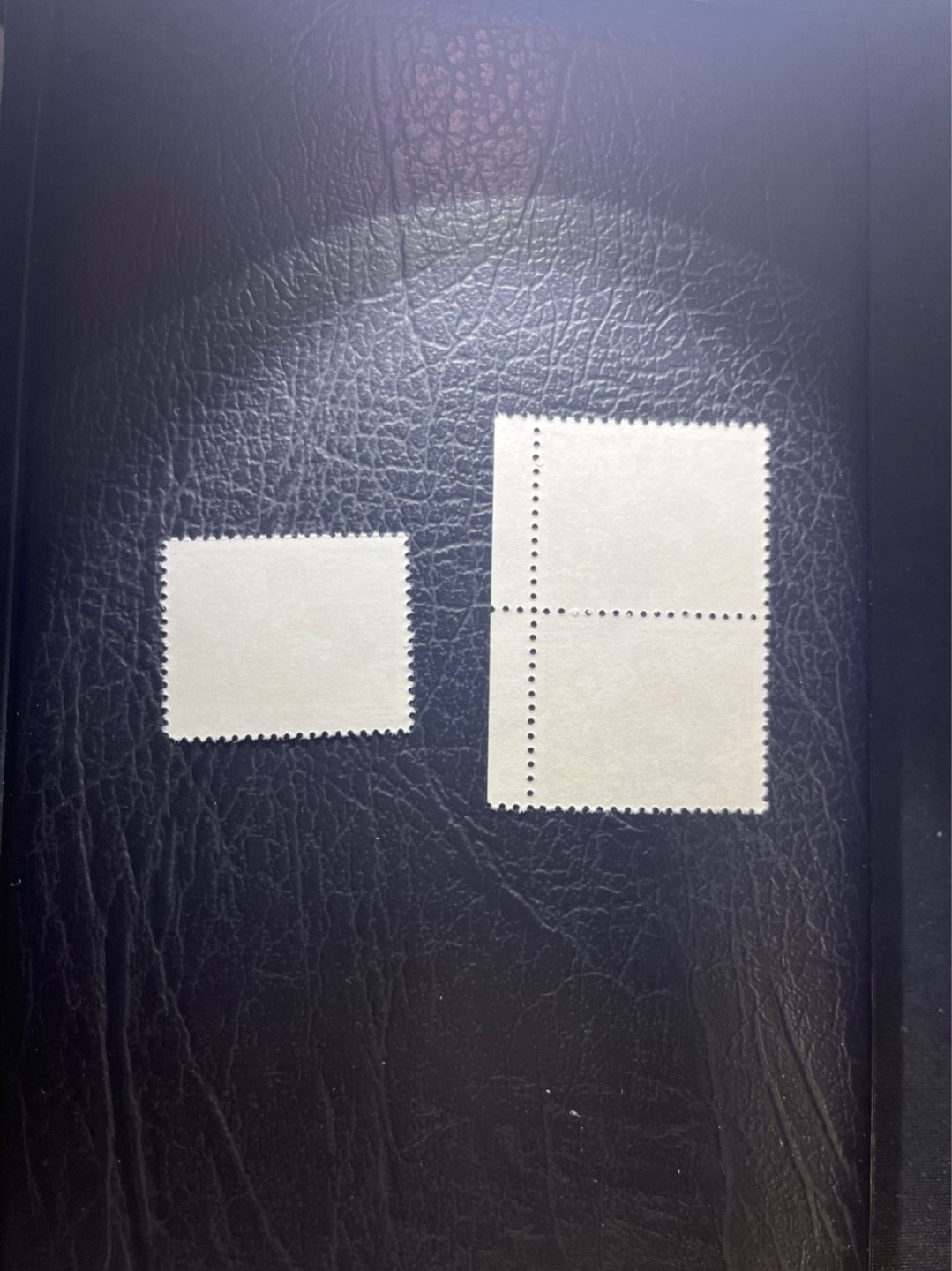 洪涛臻品 精选邮票限时拍卖第四十七期 普无号  8分工人，3枚一组，版撕全品嘎嘎绝，文革唯一一套普票，有较高的收藏价值，可单枚玩，可成套玩。可评级