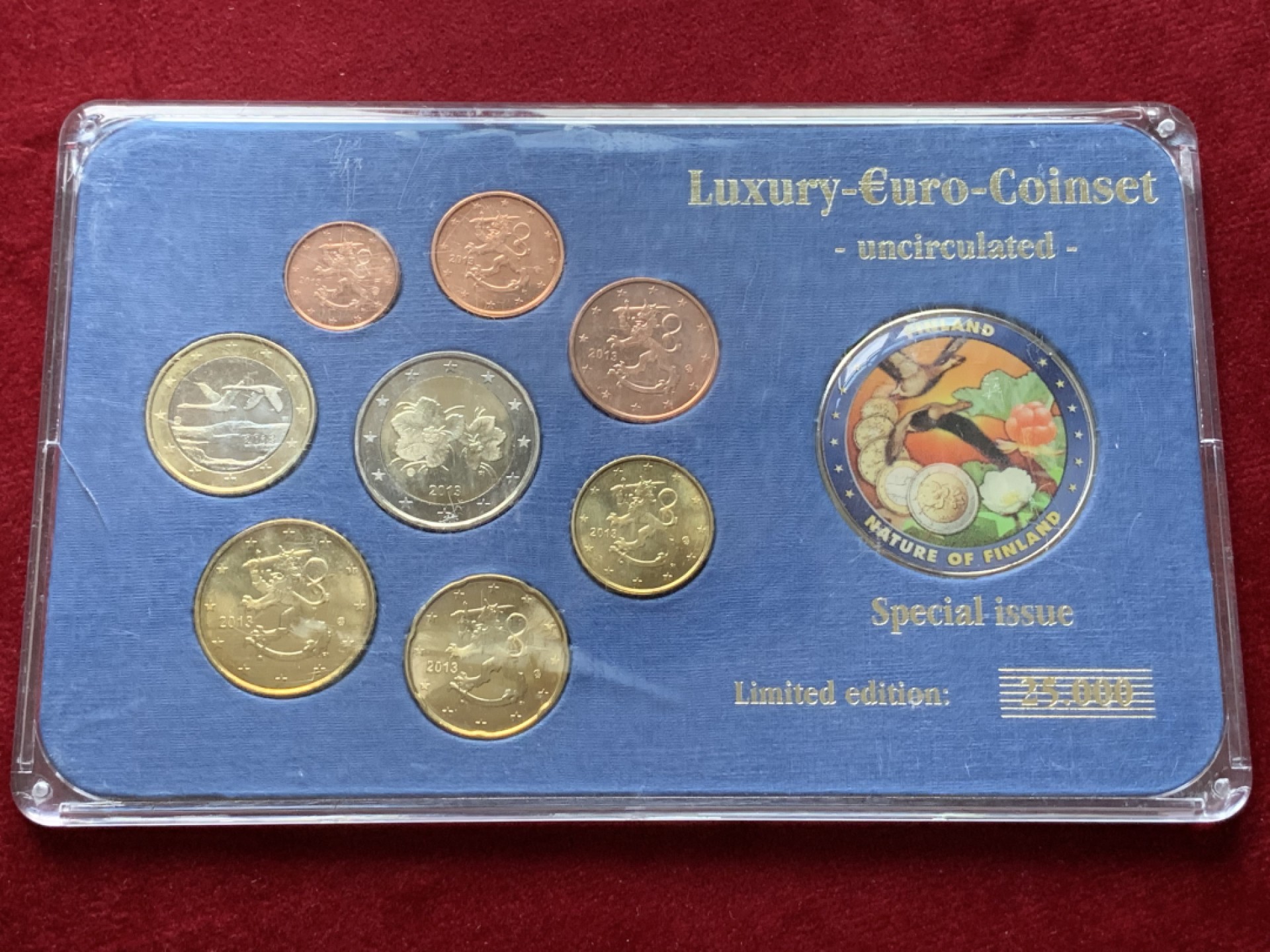 《竞宝斋》第102场-本周四 套币裸币专场（全场不限金额包邮） 芬兰2013年 欧元八枚套+一枚大章 都是BU品 塑料壳有细划