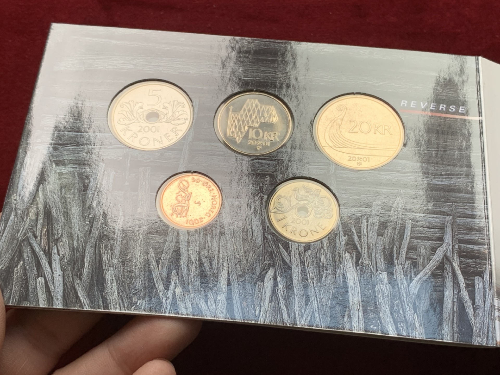 《竞宝斋》第102场-本周四 套币裸币专场（全场不限金额包邮） 卡装 瑞典2001年 五枚套不同面值硬币 少见国家