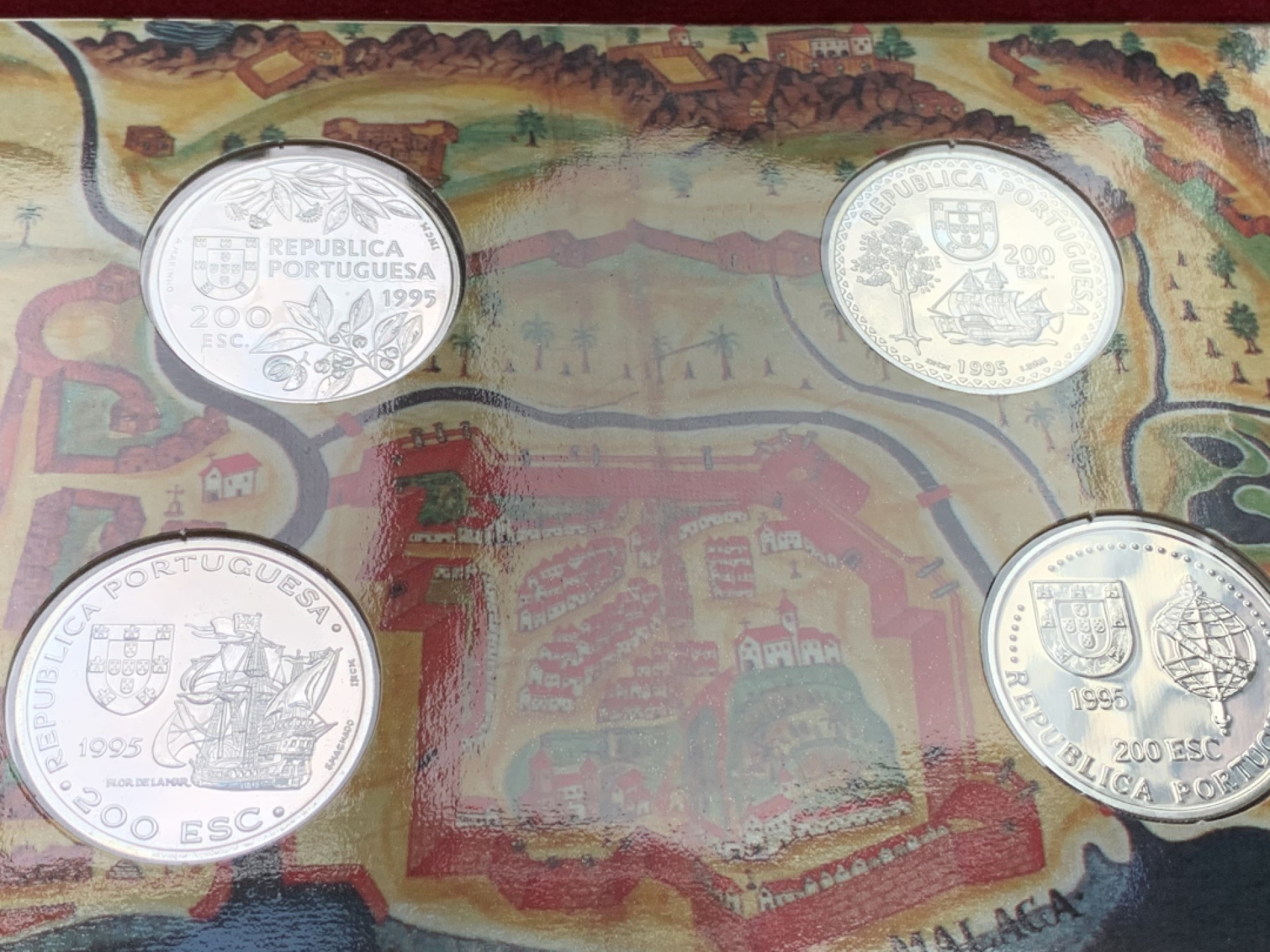 《竞宝斋》第102场-本周四 套币裸币专场（全场不限金额包邮） 卡装 葡萄牙1995年 大航海系列第六套 四枚一组 200埃斯库多大银币 26.5克/枚