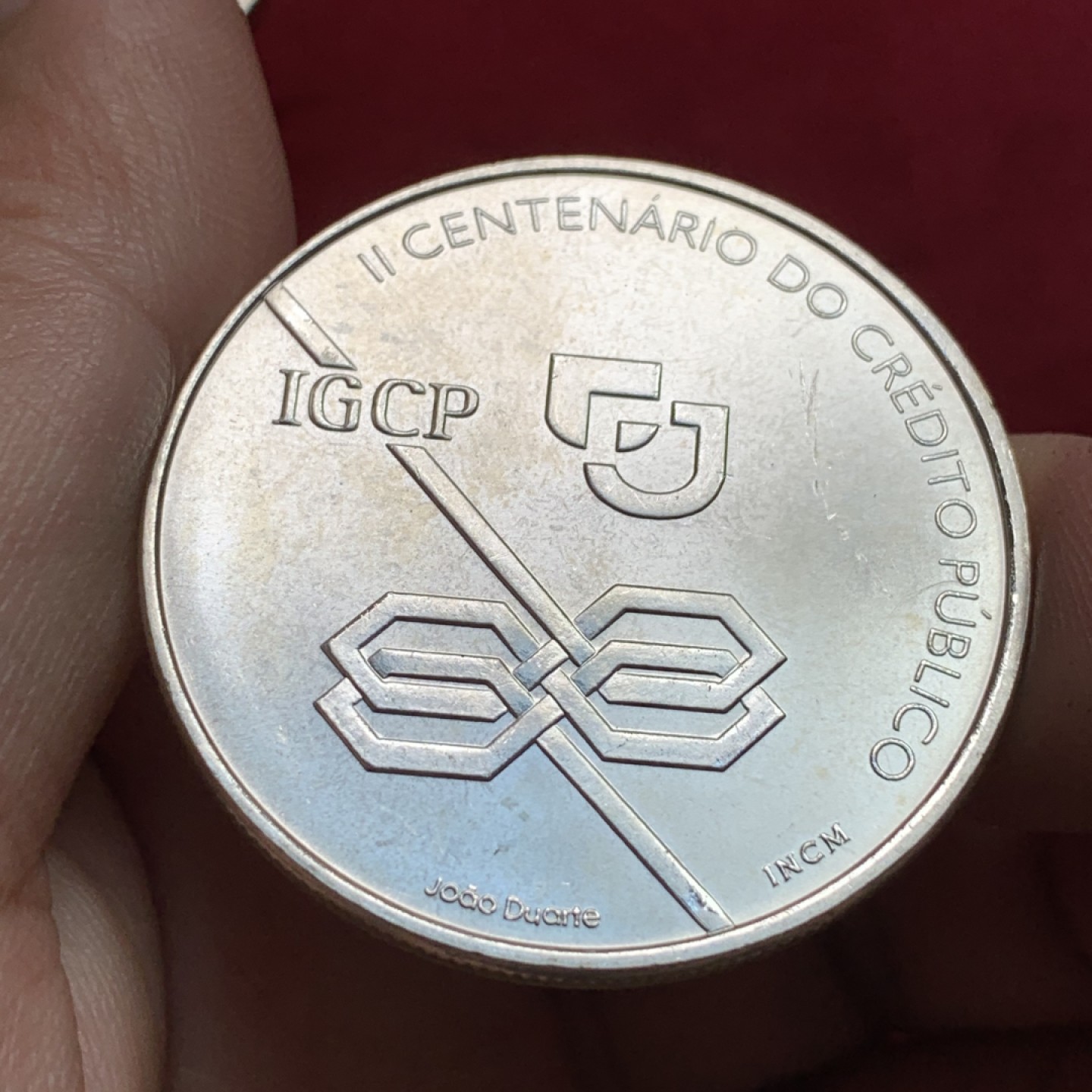 《竞宝斋》第102场-本周四 套币裸币专场（全场不限金额包邮） 葡萄牙1997年公共信用体系成立1000埃斯库多克朗型纪念大银币 Silver (.500) • 27 g • ⌀ 40 mm