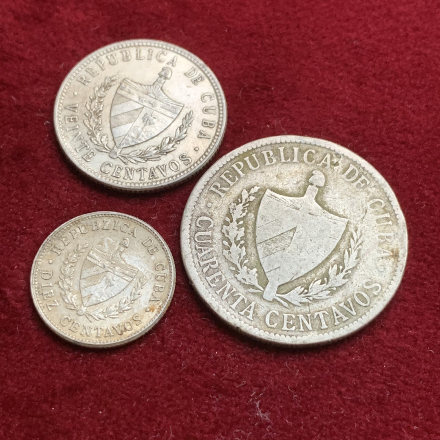 《竞宝斋》第102场-本周四 套币裸币专场（全场不限金额包邮） 古巴五星银币10/2040分大小一组三枚1915/1949年 其中20分好品可以送评