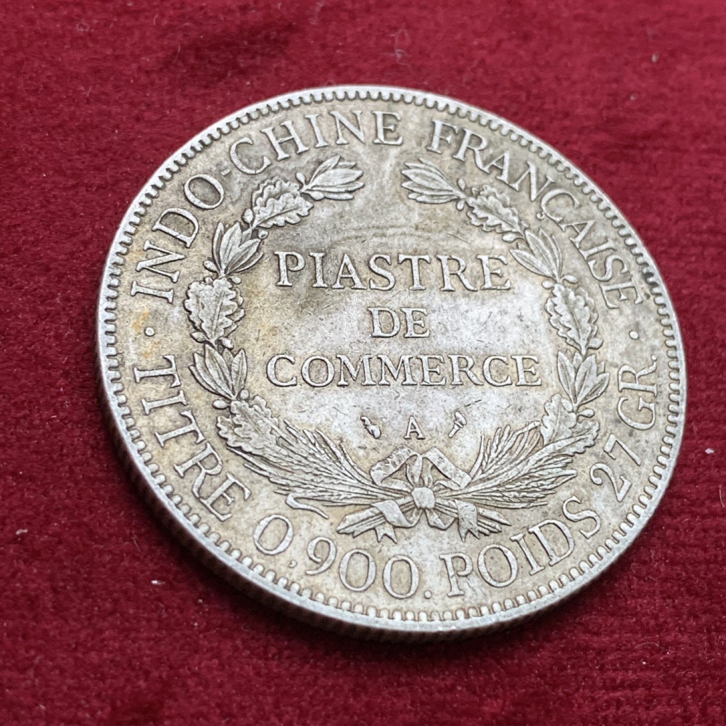 《竞宝斋》第102场-本周四 套币裸币专场（全场不限金额包邮） 1924年法属印度支那1皮阿斯特银币 无伤无磕 包浆自然状态好