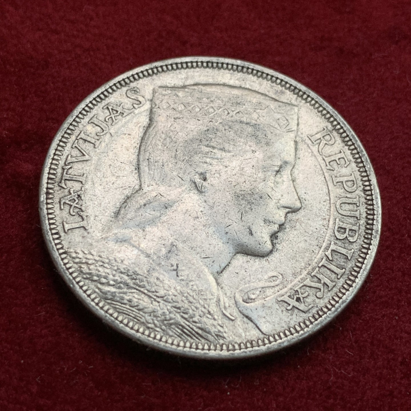 《竞宝斋》第102场-本周四 套币裸币专场（全场不限金额包邮） 拉脱维亚 1932年 5LATI大银币 暴涨品种