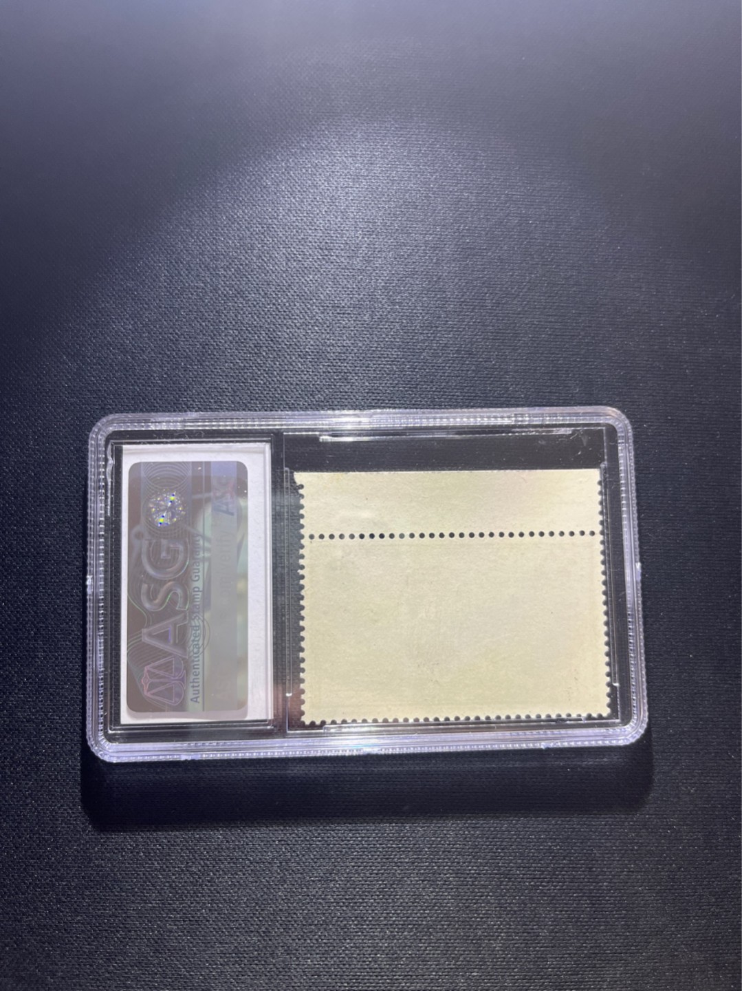 洪涛臻品 精选邮票限时拍卖第四十八期 特57黄山新16-15 ASG85分OG，带边纸，盒子无划痕，藏家首选，1963年发行，高配版85分，跟90状态看不出任何差别，无明显瑕疵。六珍精品，配套必备，版撕绝中绝精品，背胶白润，齿孔饱满。105最严格出分，状态极佳，注意捡漏价抄底