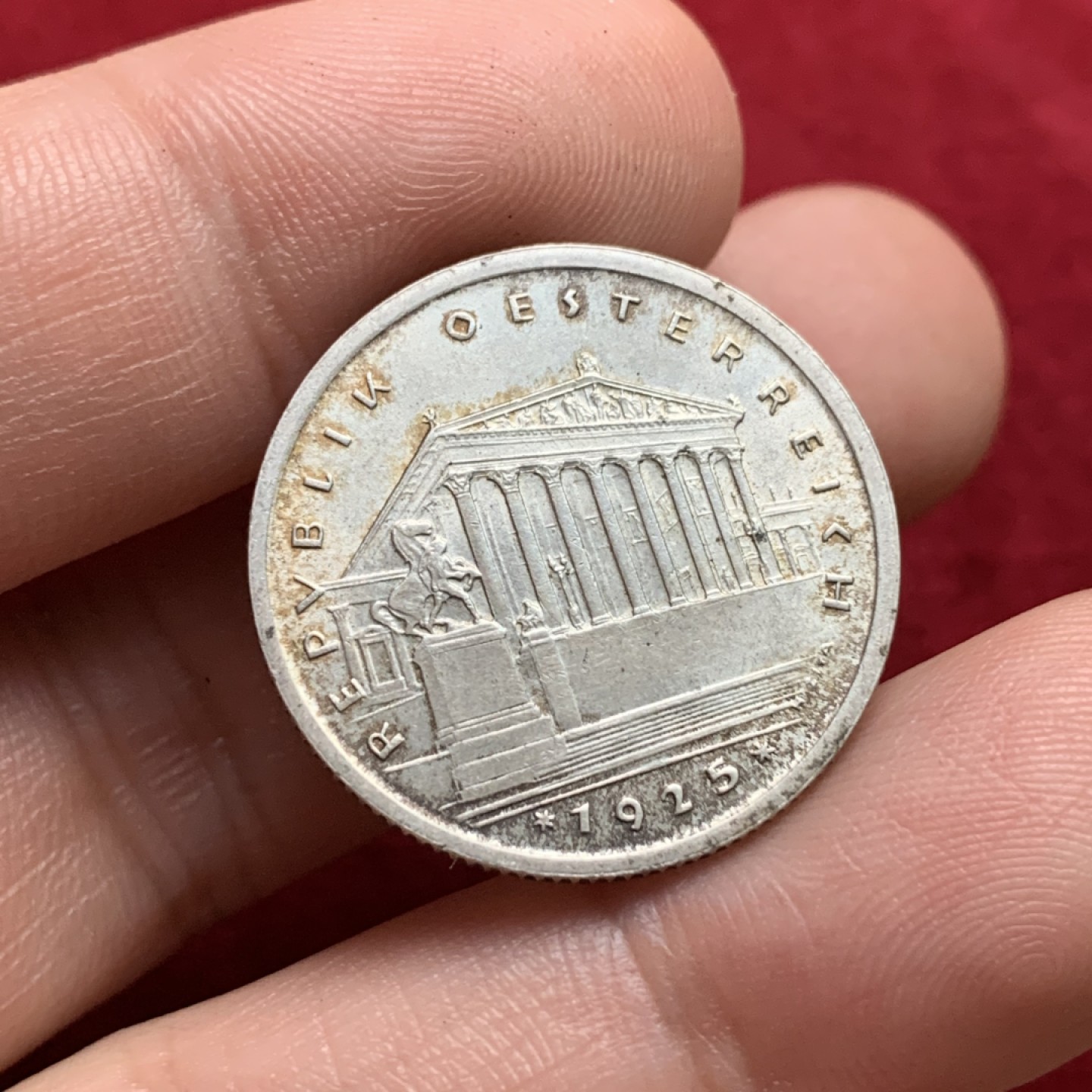 《竞宝斋》第102场-本周四 套币裸币专场（全场不限金额包邮） 奥利地 1925年 1先令银币  双面转光