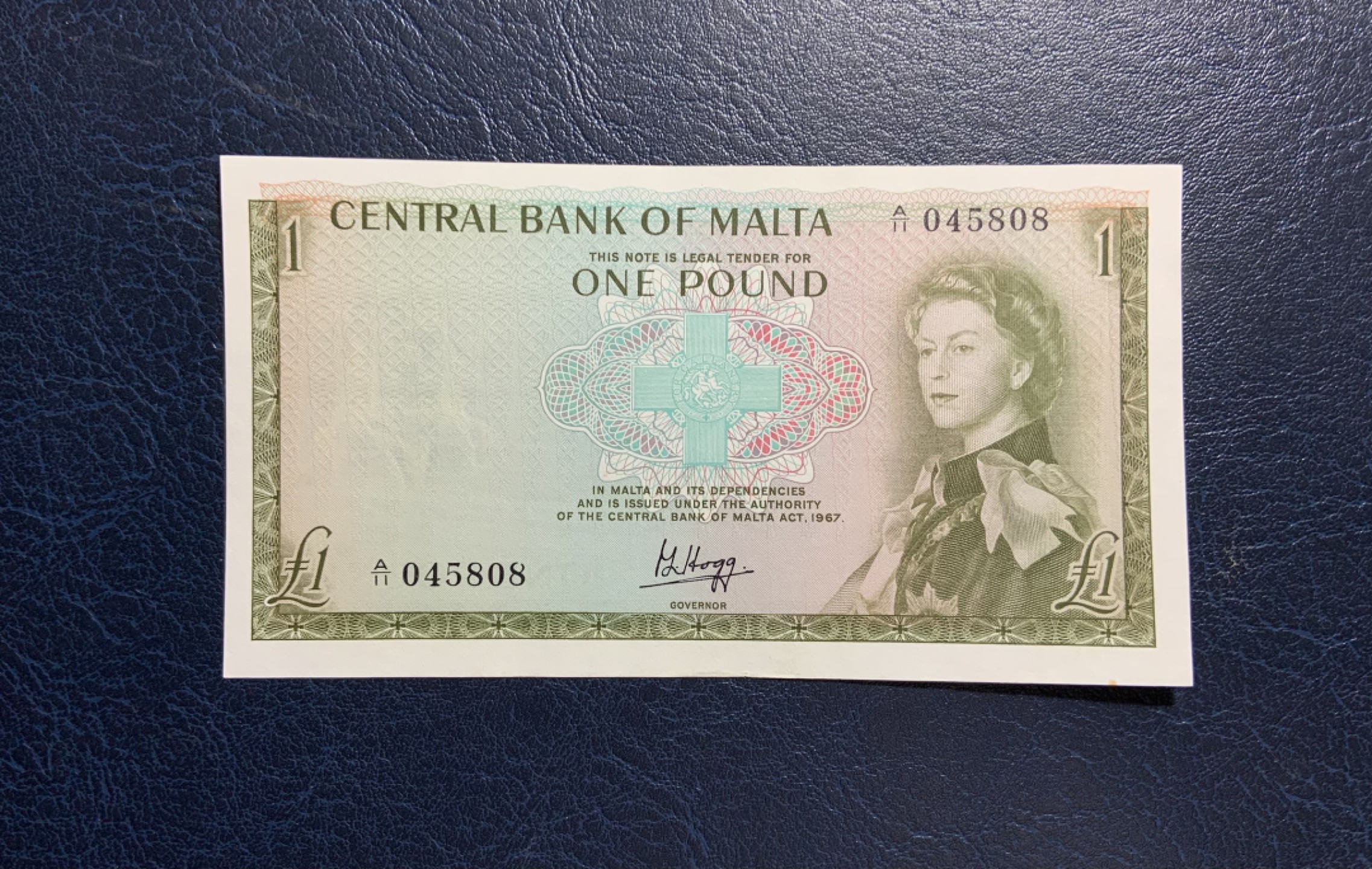 收藏联盟Quantum Auction 第197期拍卖 (已更新) 马耳他1967年(1969)1镑 品相UNC- 灯下有斑 戎装女王