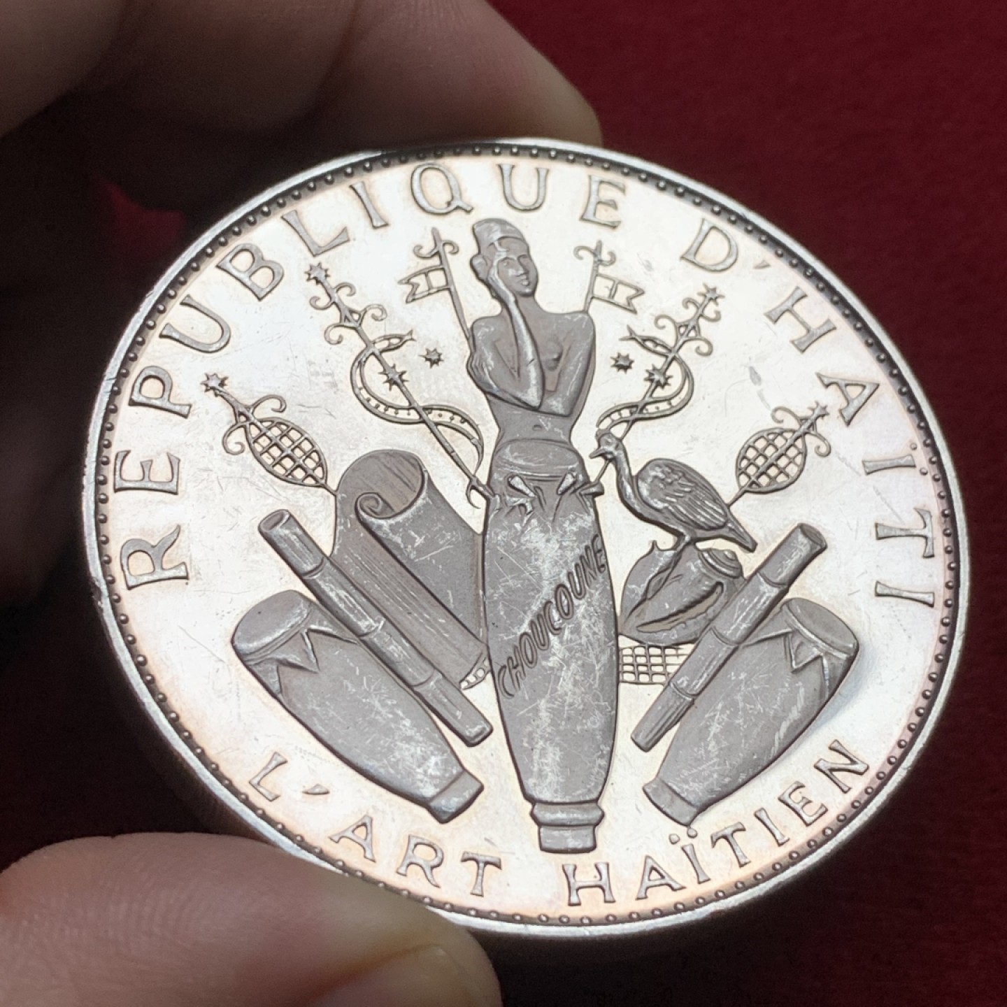 《竞宝斋》第102场-本周四 套币裸币专场（全场不限金额包邮） 海地1967年 十周年革命纪念 25G精制大银币 118克纯银