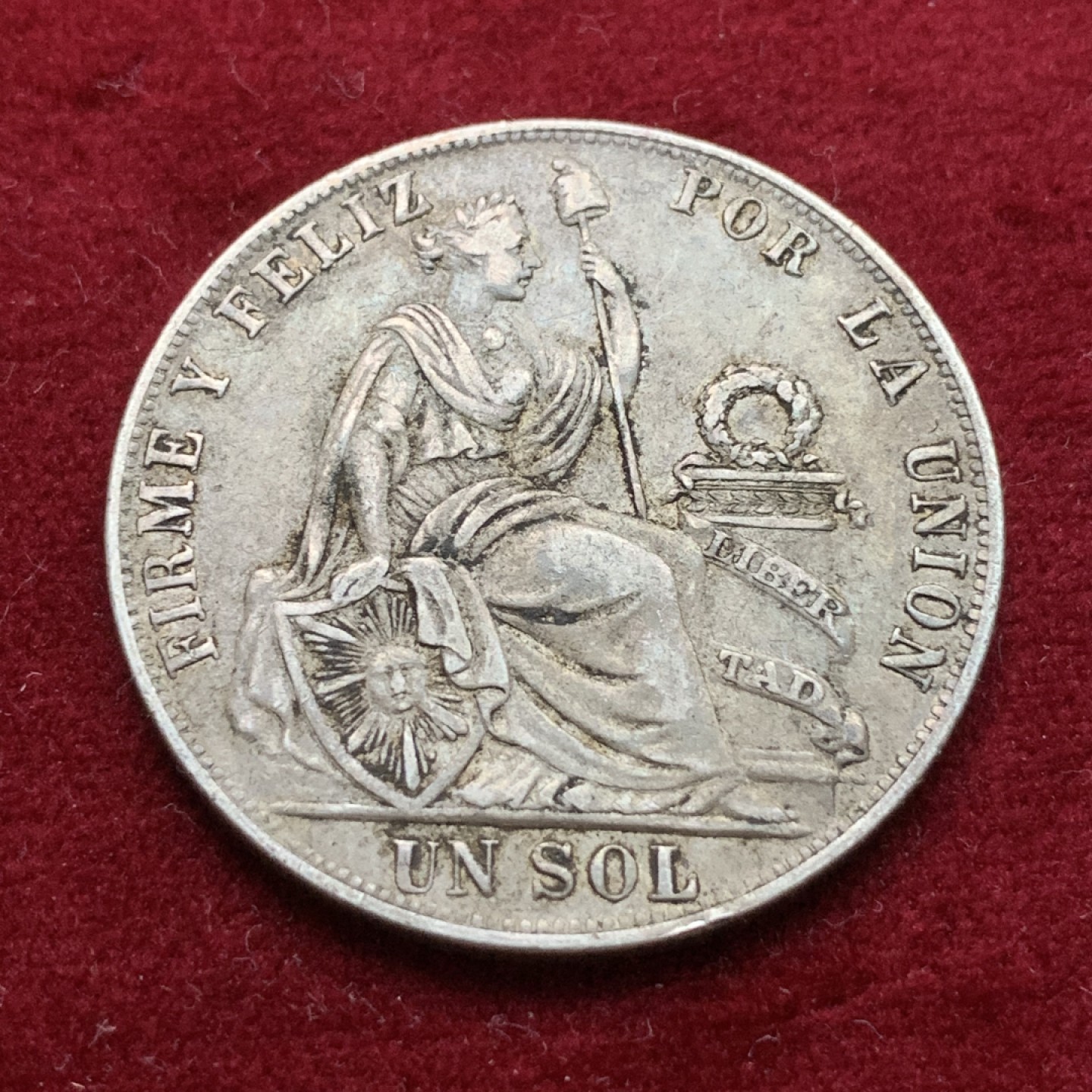 《竞宝斋》第102场-本周四 套币裸币专场（全场不限金额包邮） 秘鲁 1890年 坐人1索尔大银币 高银版 较少见年份 原味老包浆