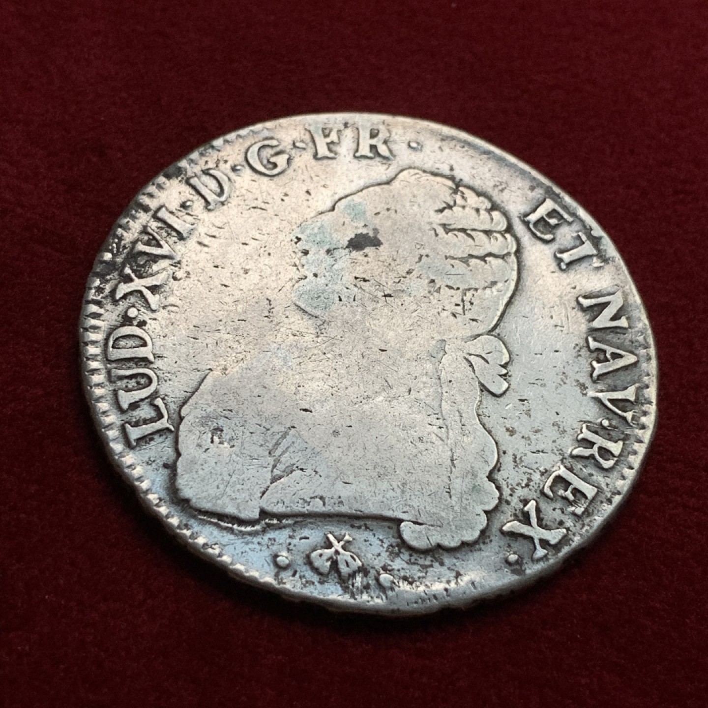 《竞宝斋》第102场-本周四 套币裸币专场（全场不限金额包邮） 法国1779年 路易十六 老埃居大银币 全花枝 老味道