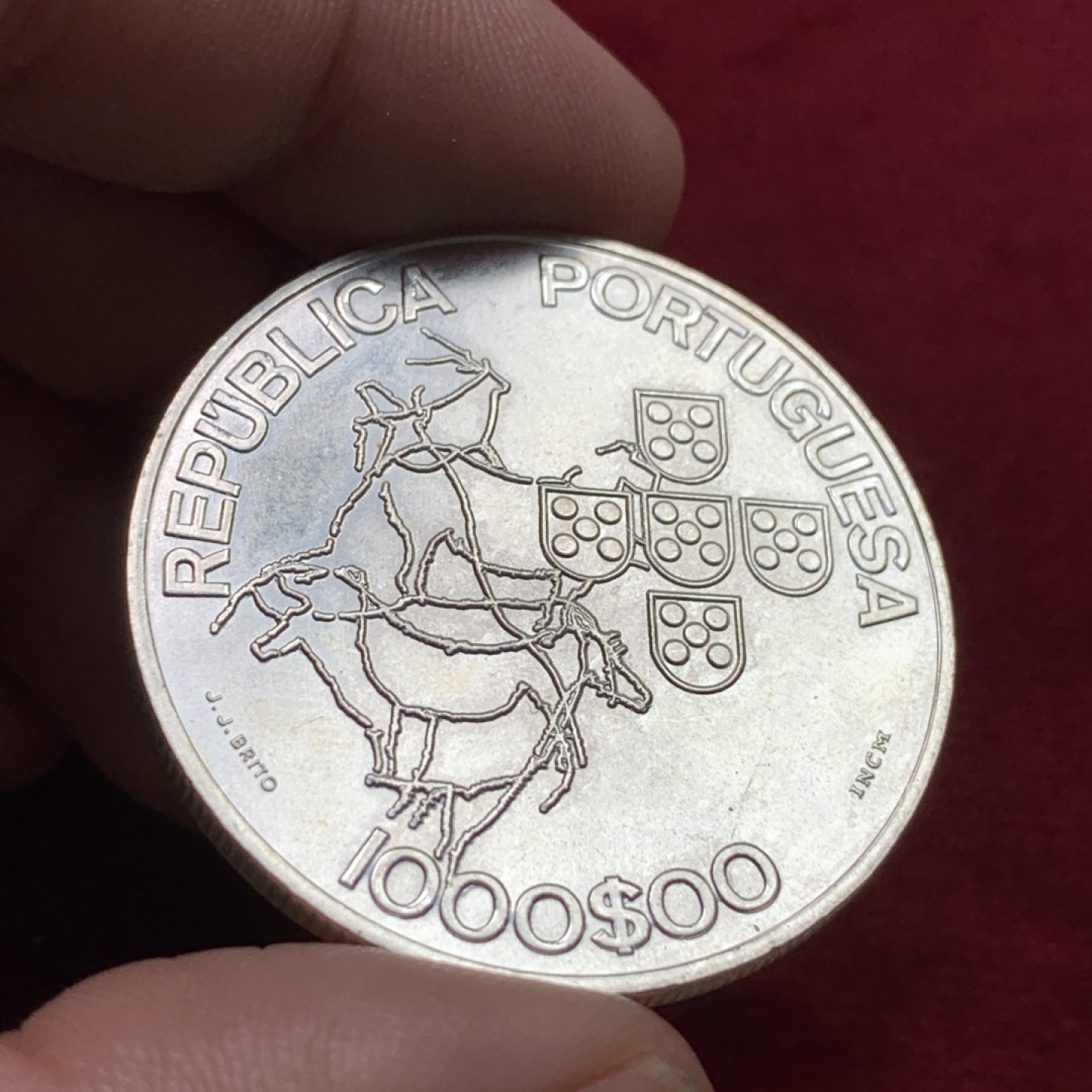 《竞宝斋》第102场-本周四 套币裸币专场（全场不限金额包邮） 葡萄牙 2000年担任欧盟轮值主席国克朗型 纪念大银币 Silver (.500) • 27 g • ⌀ 40 mm