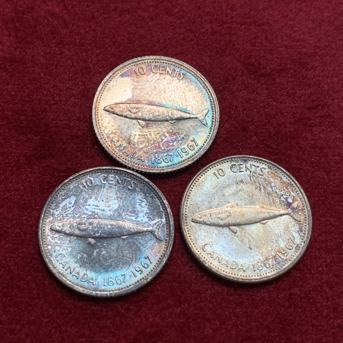 《竞宝斋》第102场-本周四 套币裸币专场（全场不限金额包邮） 加拿大 1967 维多利亚女王像 10分 小鱼 银币3枚 五彩包浆 原光品