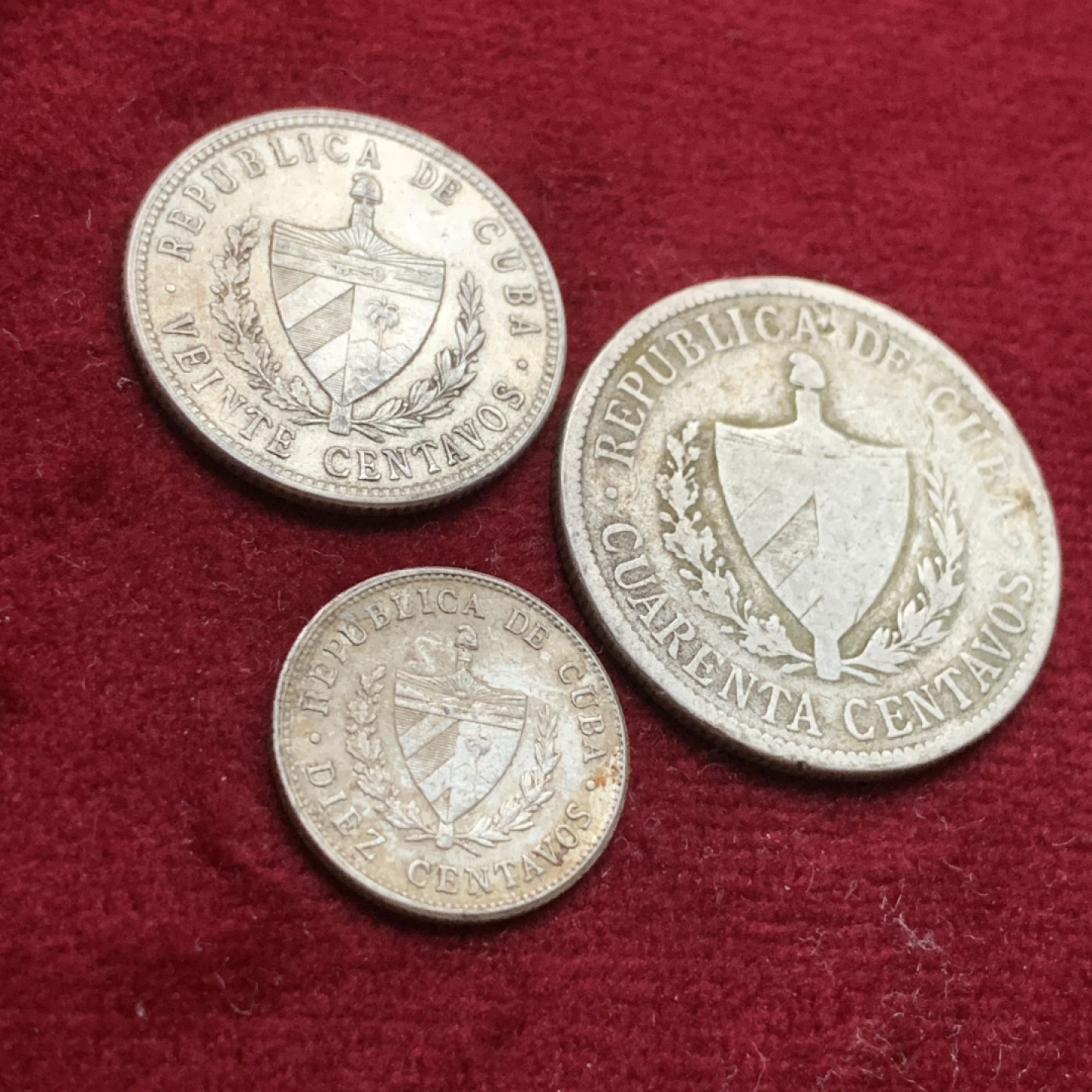 《竞宝斋》第102场-本周四 套币裸币专场（全场不限金额包邮） 古巴五星银币10/2040分大小一组三枚1915/1949年 其中20分好品可以送评