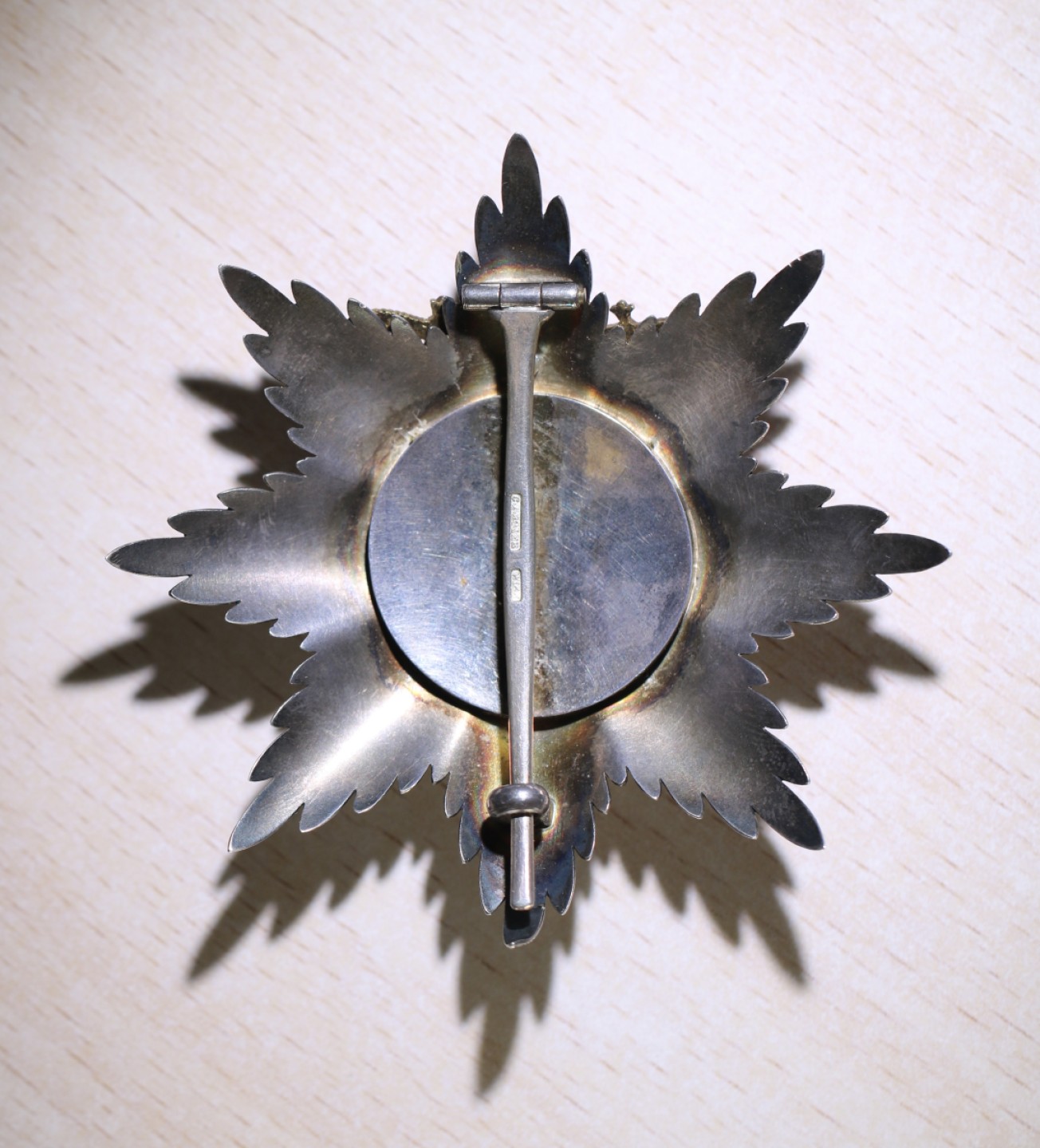 大猫徽章拍卖第204期  一等保加利亚圣.亚历山大勋章（First Class）军事版￼ 为总理、议长、高级将帅或是外国元首、特使。