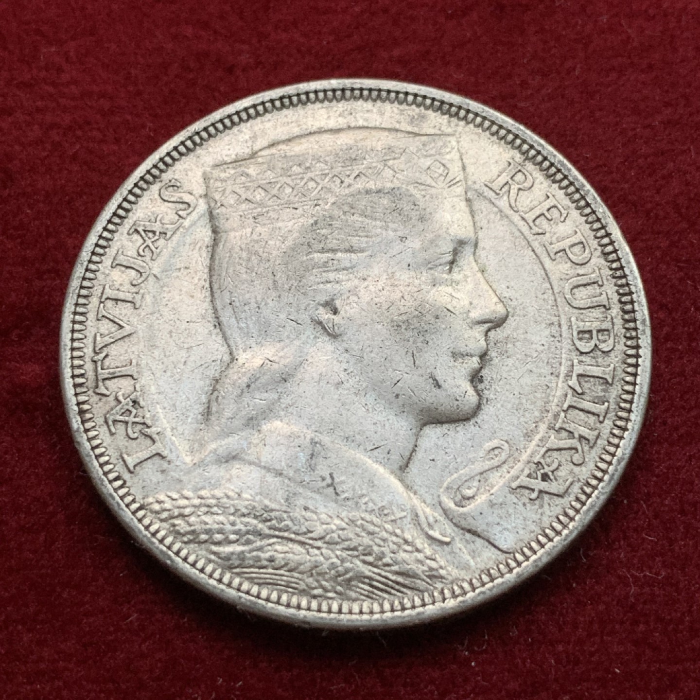 《竞宝斋》第102场-本周四 套币裸币专场（全场不限金额包邮） 拉脱维亚 1932年 5LATI大银币 暴涨品种