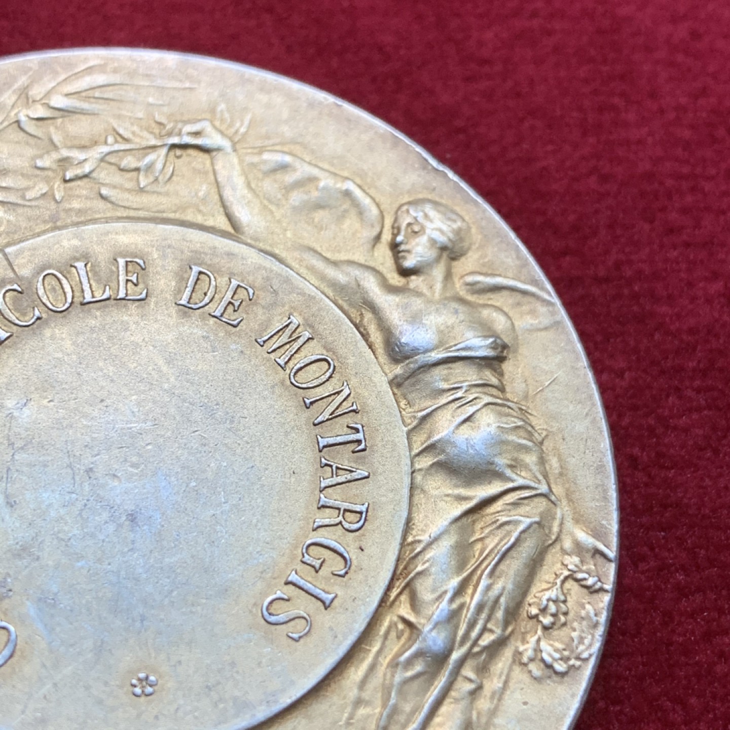 《竞宝斋》第102场-本周四 套币裸币专场（全场不限金额包邮） 法国 1910年 高浮雕 谷物女神 大银章 镀金 59克