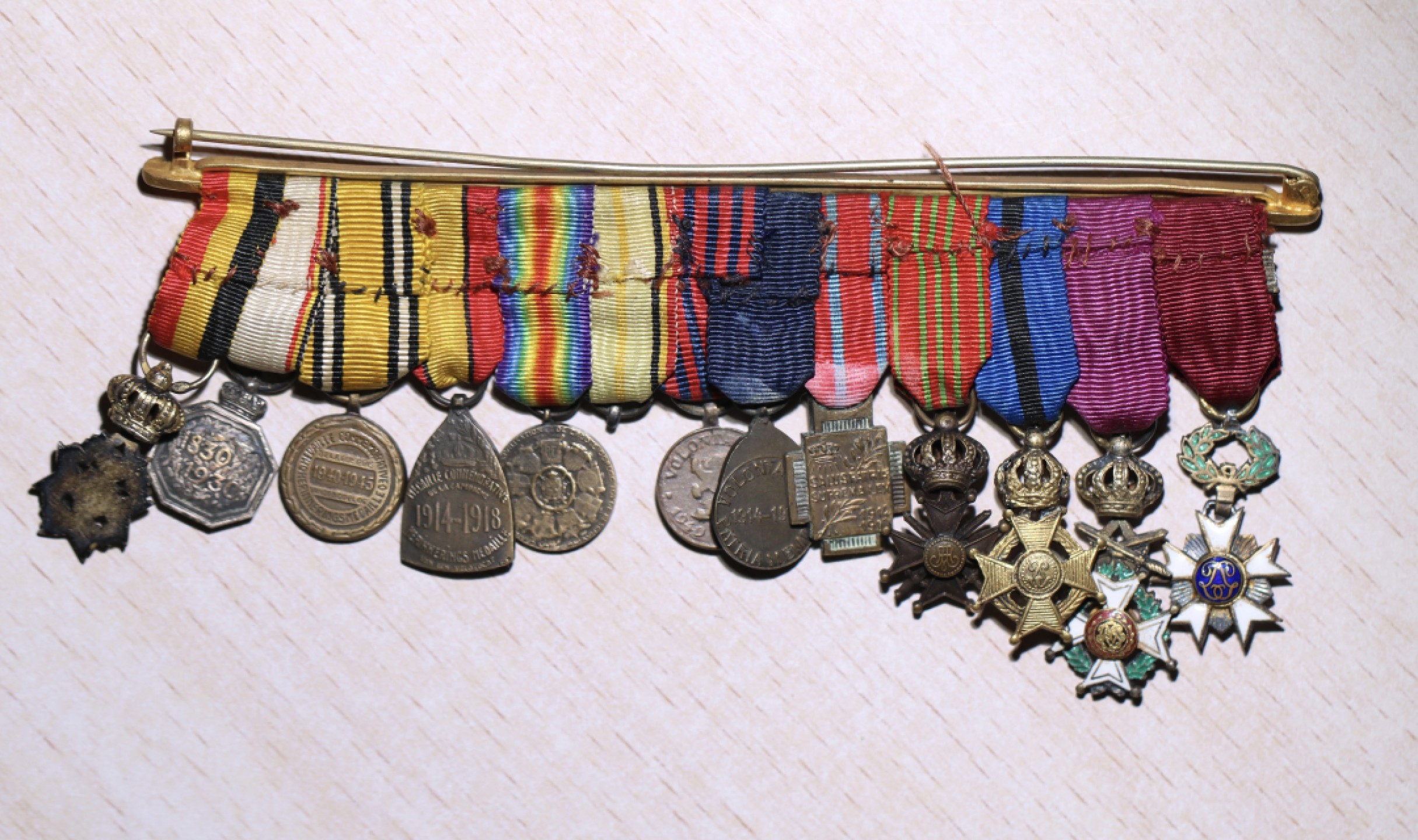 大猫徽章拍卖第204期  一战迷你章一组十三枚 精致