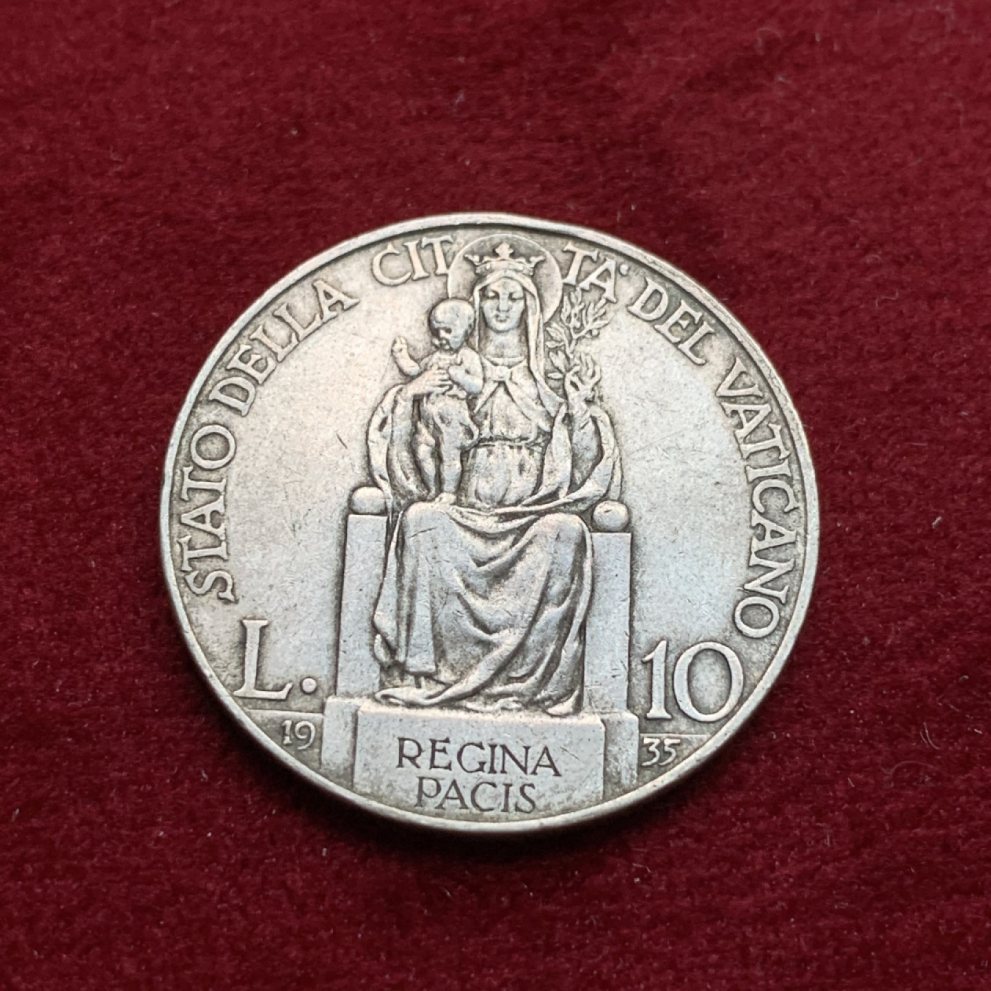 《竞宝斋》第102场-本周四 套币裸币专场（全场不限金额包邮） 梵蒂冈 1935年 10里拉 圣母抱婴 银币 少见品种