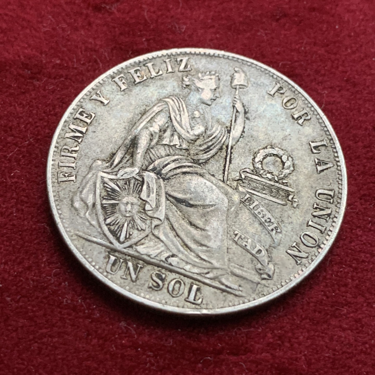 《竞宝斋》第102场-本周四 套币裸币专场（全场不限金额包邮） 秘鲁 1890年 坐人1索尔大银币 高银版 较少见年份 原味老包浆