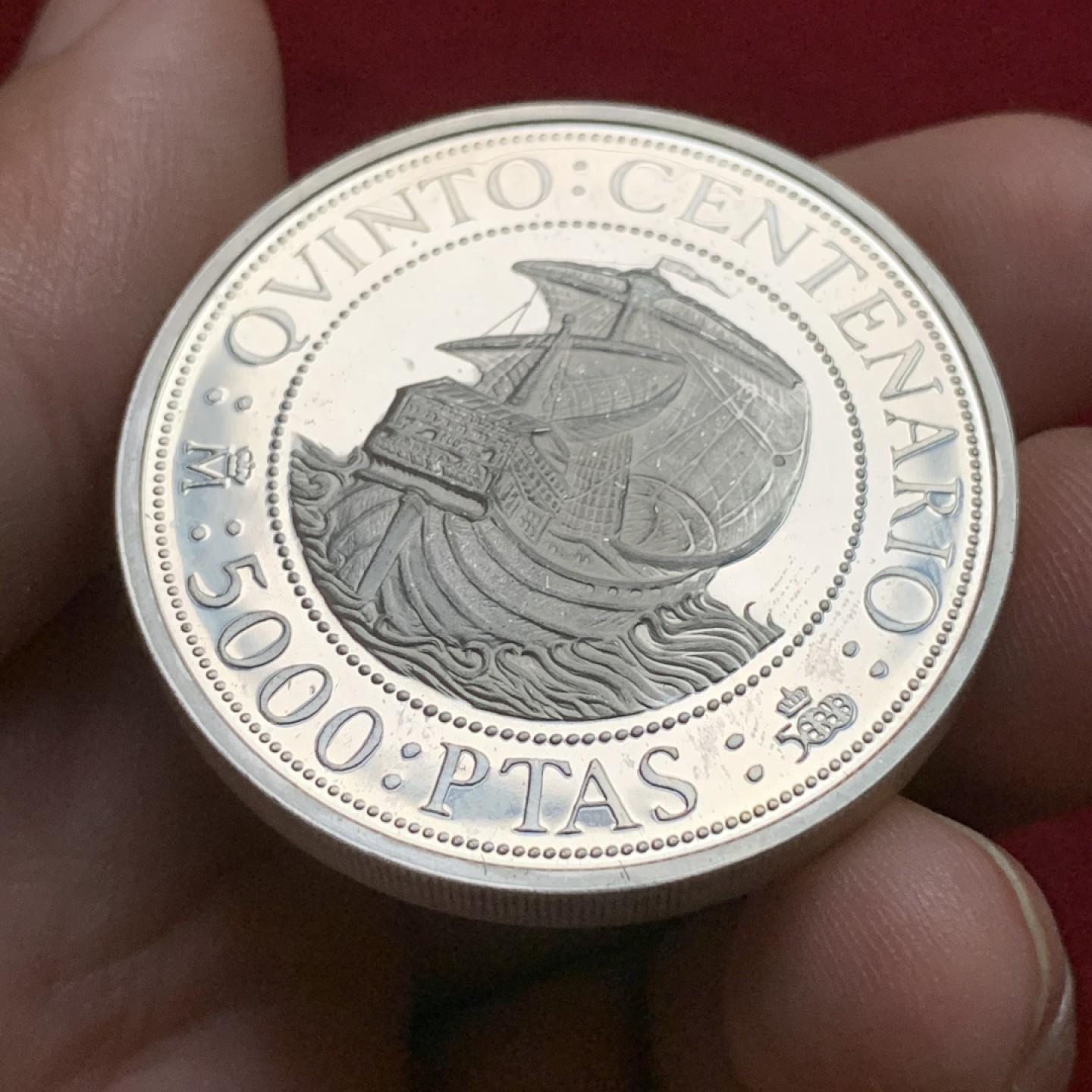 《竞宝斋》第102场-本周四 套币裸币专场（全场不限金额包邮） 西班牙发现新大陆五百周年纪念 1989年大帆船 5000比塞塔银币 54克 925银