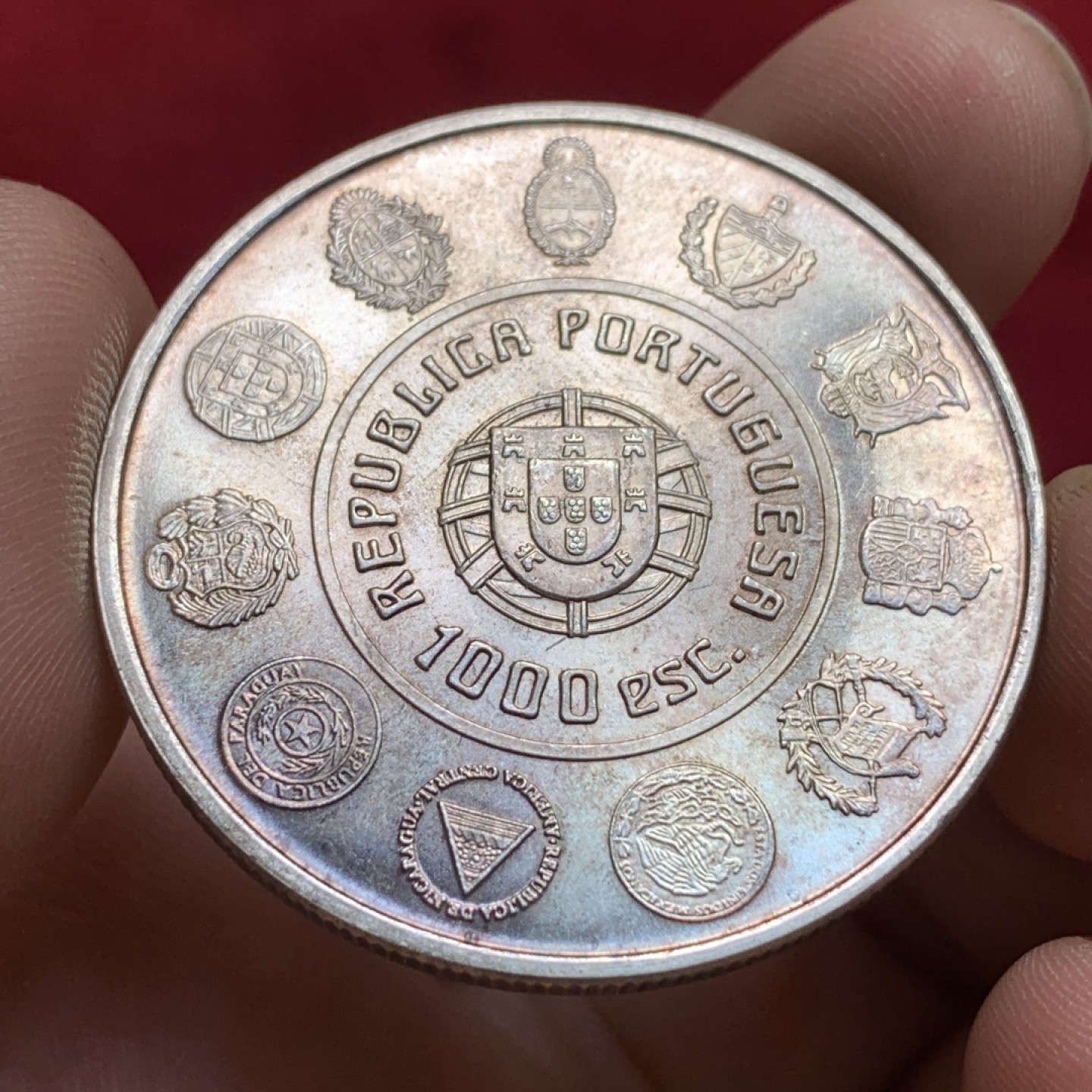 《竞宝斋》第102场-本周四 套币裸币专场（全场不限金额包邮） 葡萄牙2000年名驹卢西塔洛马1000埃斯库多克朗型纪念大银币 Silver (.500) • 27 g • ⌀ 40.1 mm