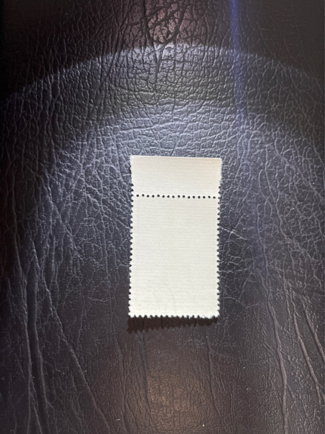洪涛臻品 精选邮票限时拍卖第四十八期 特63青铜器8-4盖销  厂名，版撕全品嘎嘎绝，老纪特三俗稀缺货，低价入货最佳时机。  解放初的经典票，整版撕开，面艳胶白，票挺洁净，齿孔完美，收藏评级两相宜，且有高附加值边纸。老纪特的版票资源十分稀缺难寻，机会来临时必须抓住。(图3赵涌近期上品成交价做参考)