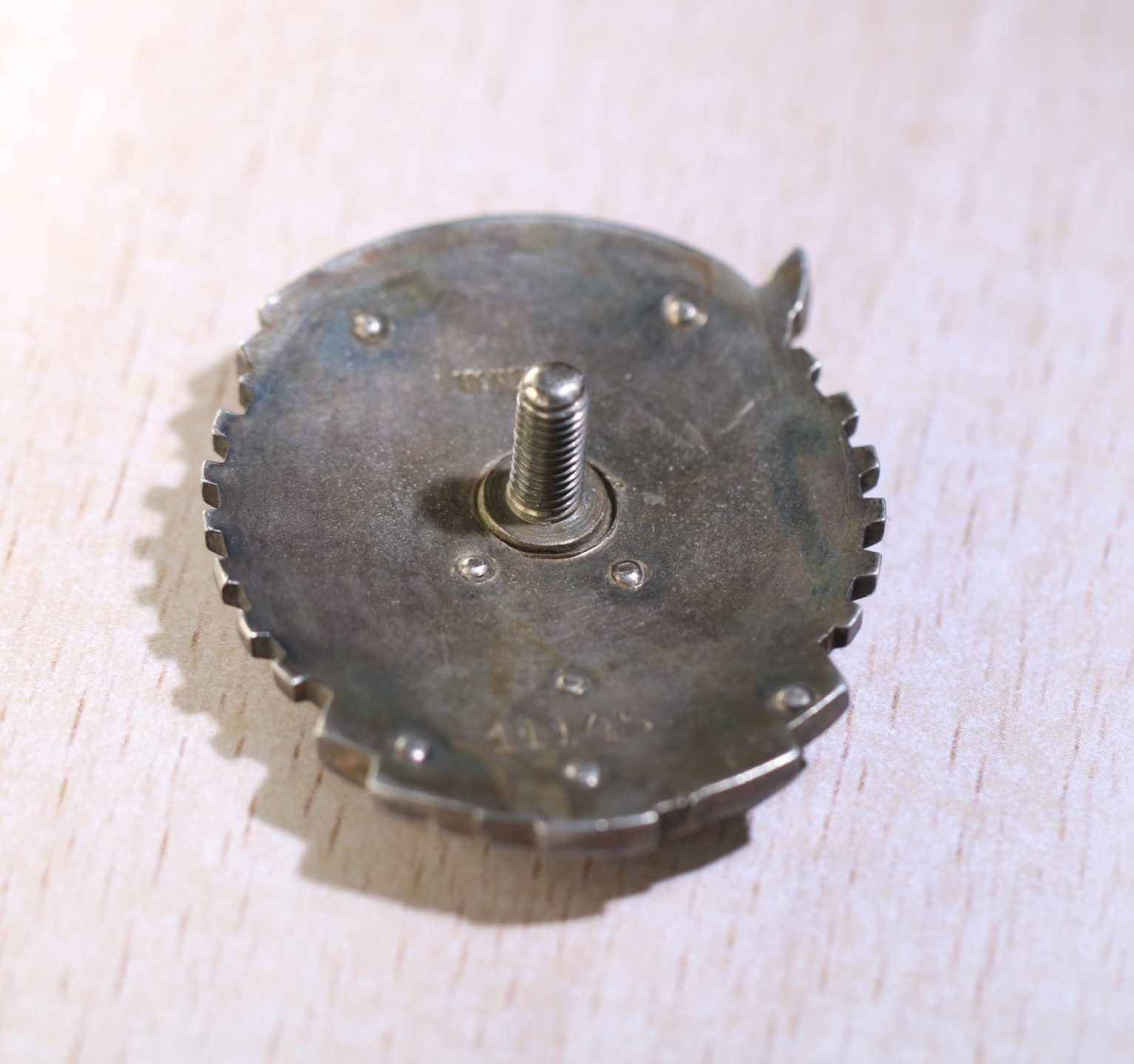 大猫徽章拍卖第204期  苏联劳红旗勋章 早期轮版 好品