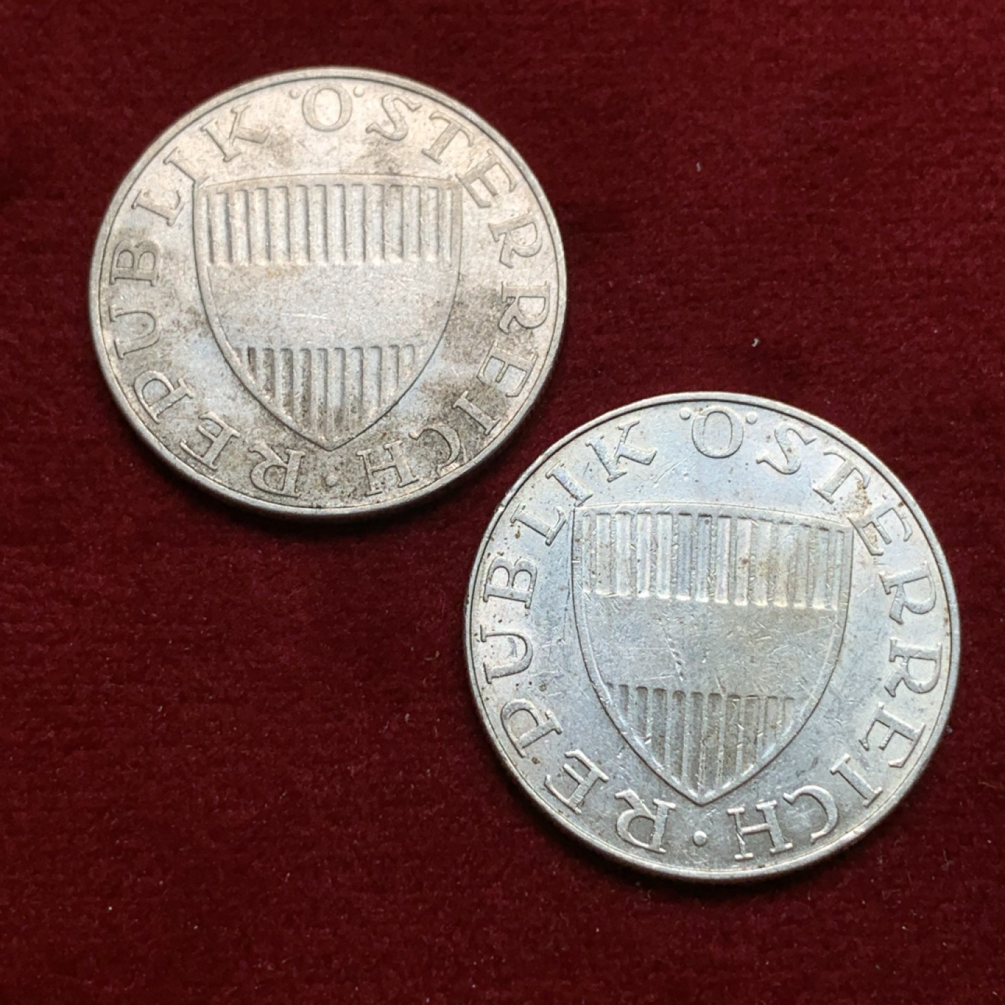 《竞宝斋》第102场-本周四 套币裸币专场（全场不限金额包邮） 奥地利 女神银币一组 1970年10先令一枚 1959年10先令一枚