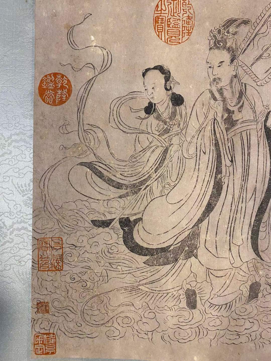 顾恺之纸本人物立轴