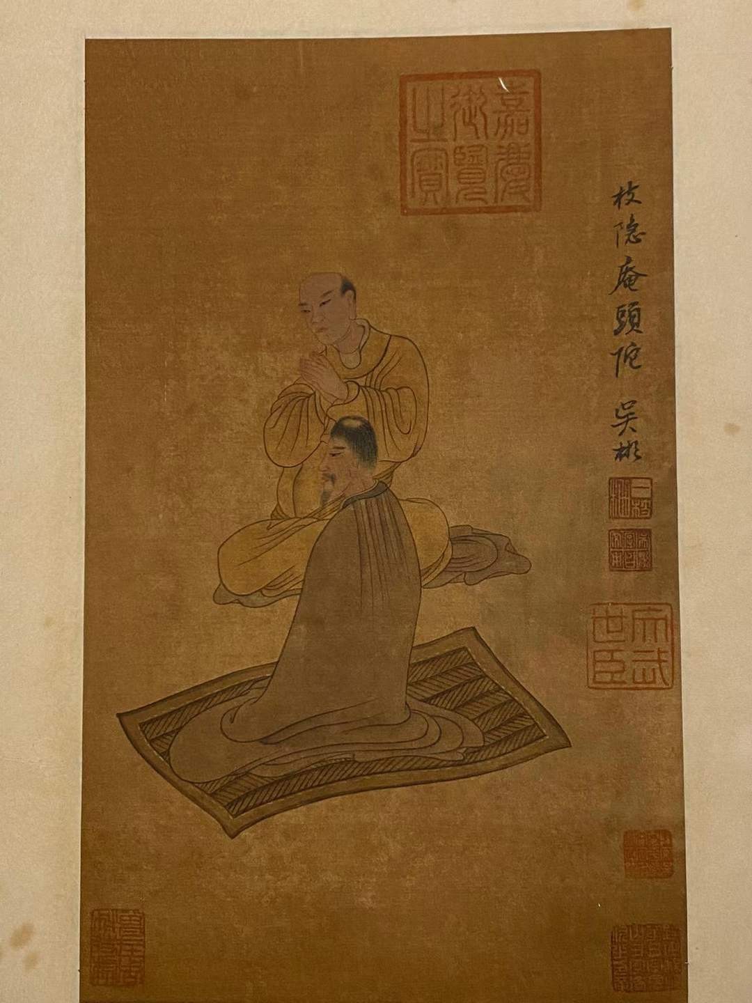 吴彬绢本人物立轴