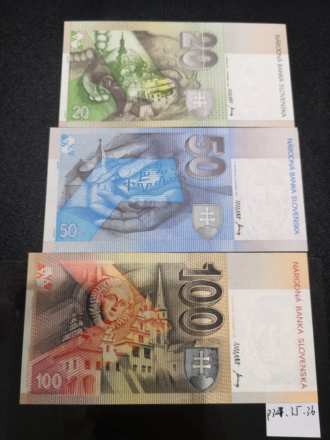 《外钞收藏家》第二百零七期（东欧三国裸钞专场） 斯洛伐克-2000-20、50、100克朗三张 千禧年纪念钞 全新
