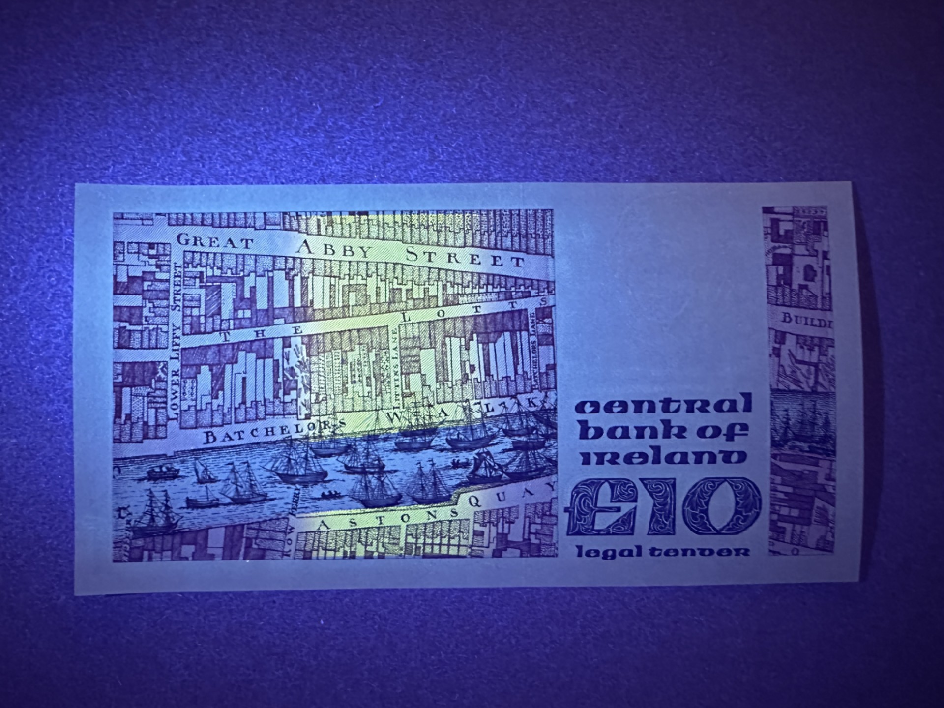 《张总收藏》76期——外币大拍 爱尔兰10镑 UNC B序列 1990年版