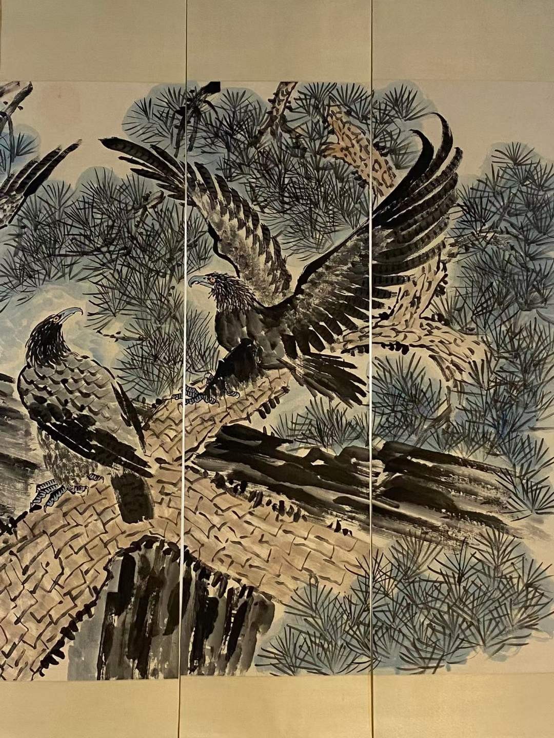 徐悲鸿纸本松鹰图八条屏通景