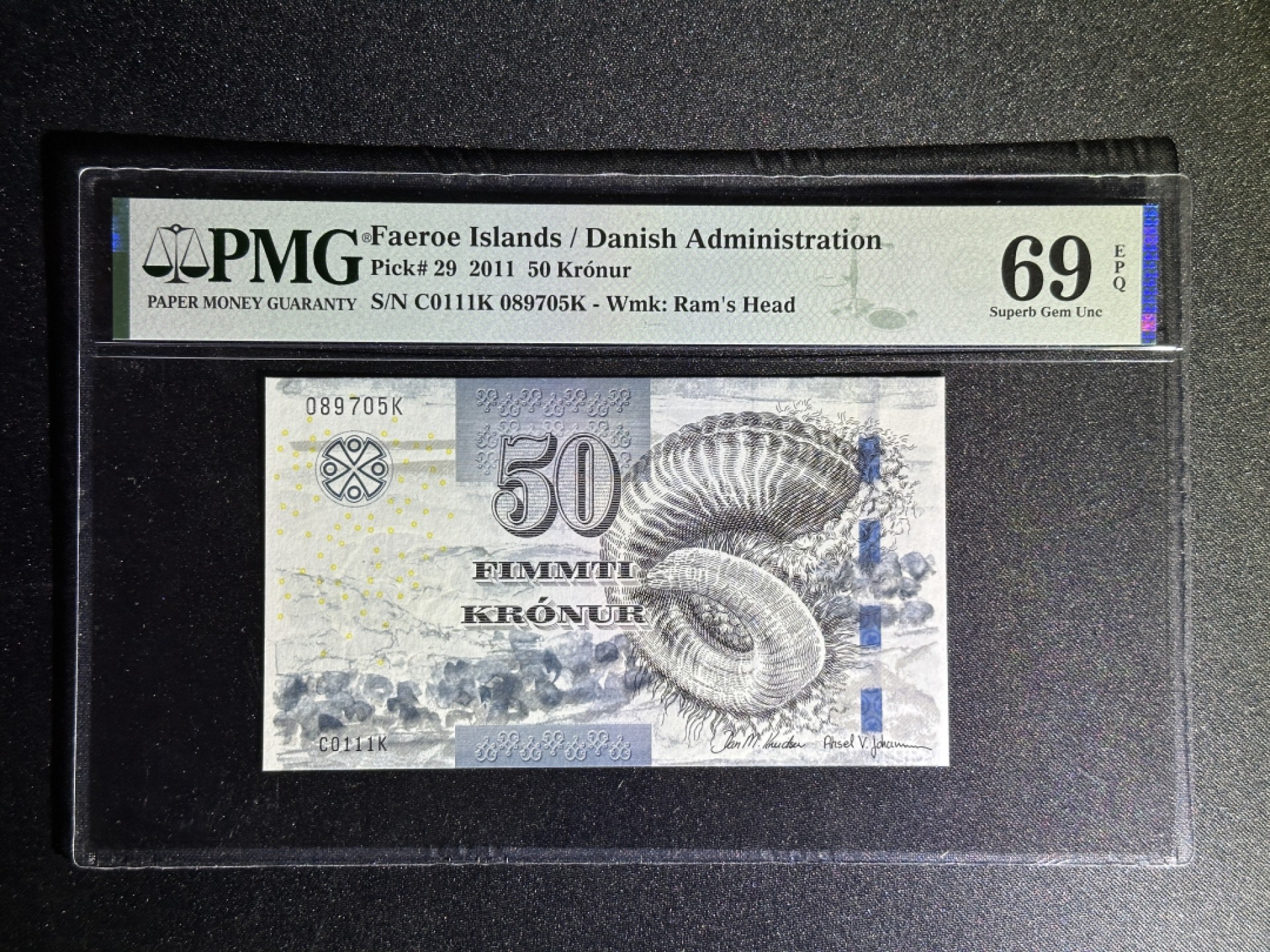 《张总收藏》76期——外币大拍 法罗群岛50克朗 PMG69E 2011年