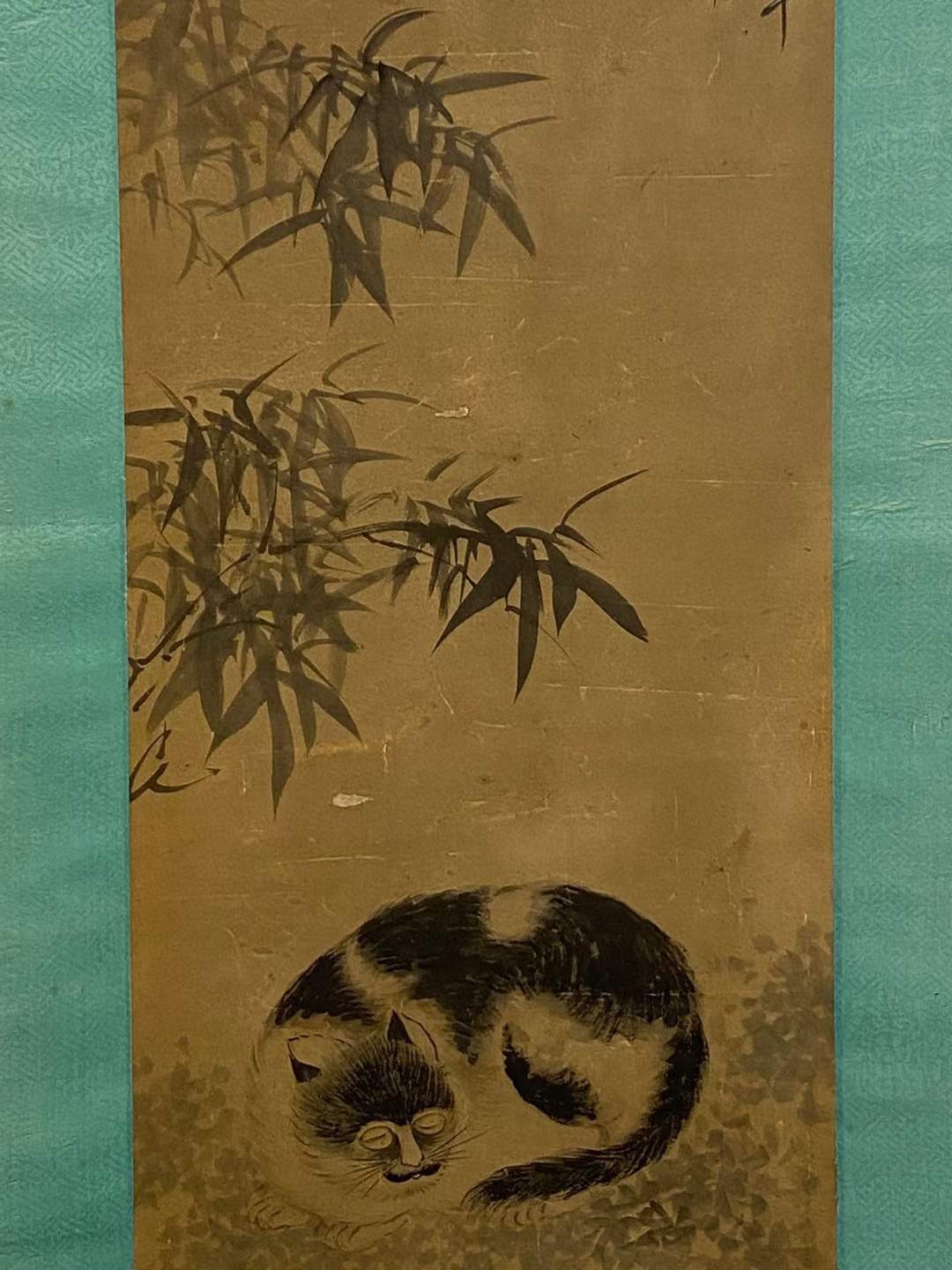 胡湄纸本猫憩图立轴