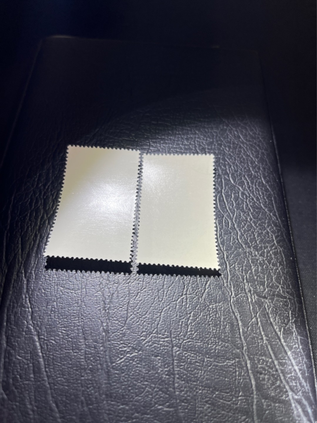 洪涛臻品 精选邮票限时拍卖第五十二期 特68新安江4-2  4-3各1枚 盖销 顺戳，同位置角戳，非常漂亮，★品相可以用完美来形容，版撕全品嘎嘎绝 背胶雪白。解放初的经典票，整版撕开，面艳胶白，票挺洁净，齿孔完美。老纪特的版票资源十分稀缺难寻，机会来临时必须抓住。