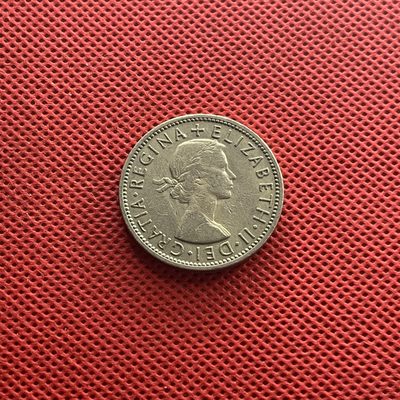 外国硬币0元起拍 - 英国女王2先令硬币 伊丽莎白二世 直径28.3mm 
